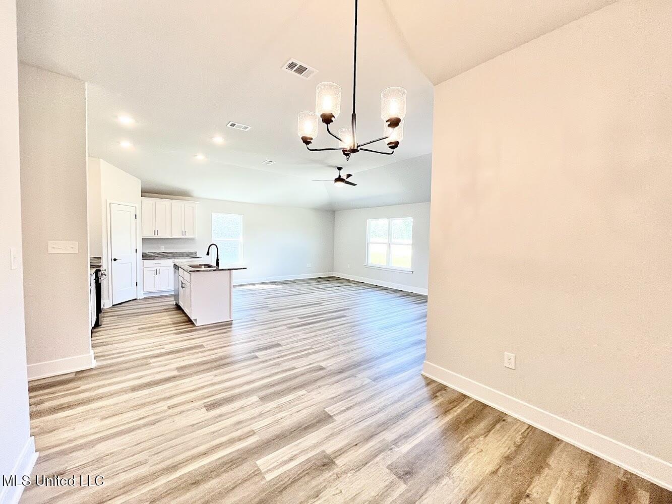 14954 Fritz Circle Property Photo 11