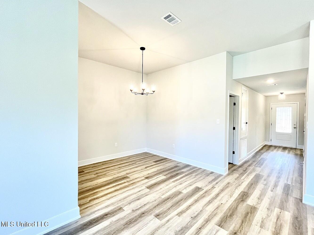 14954 Fritz Circle Property Photo 13