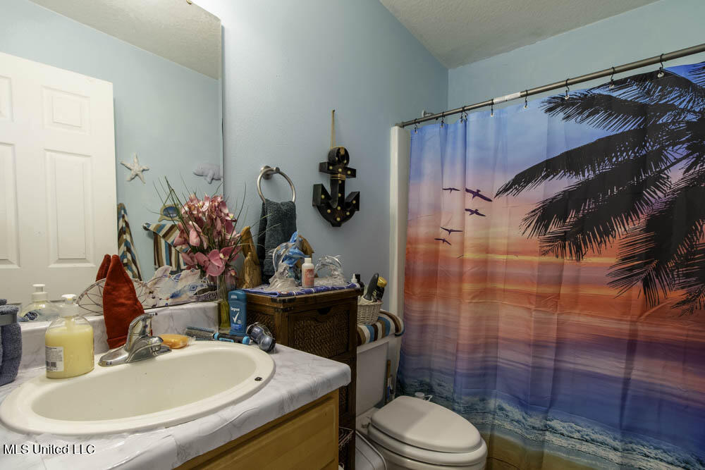 6090 Copiah Street Property Photo 13