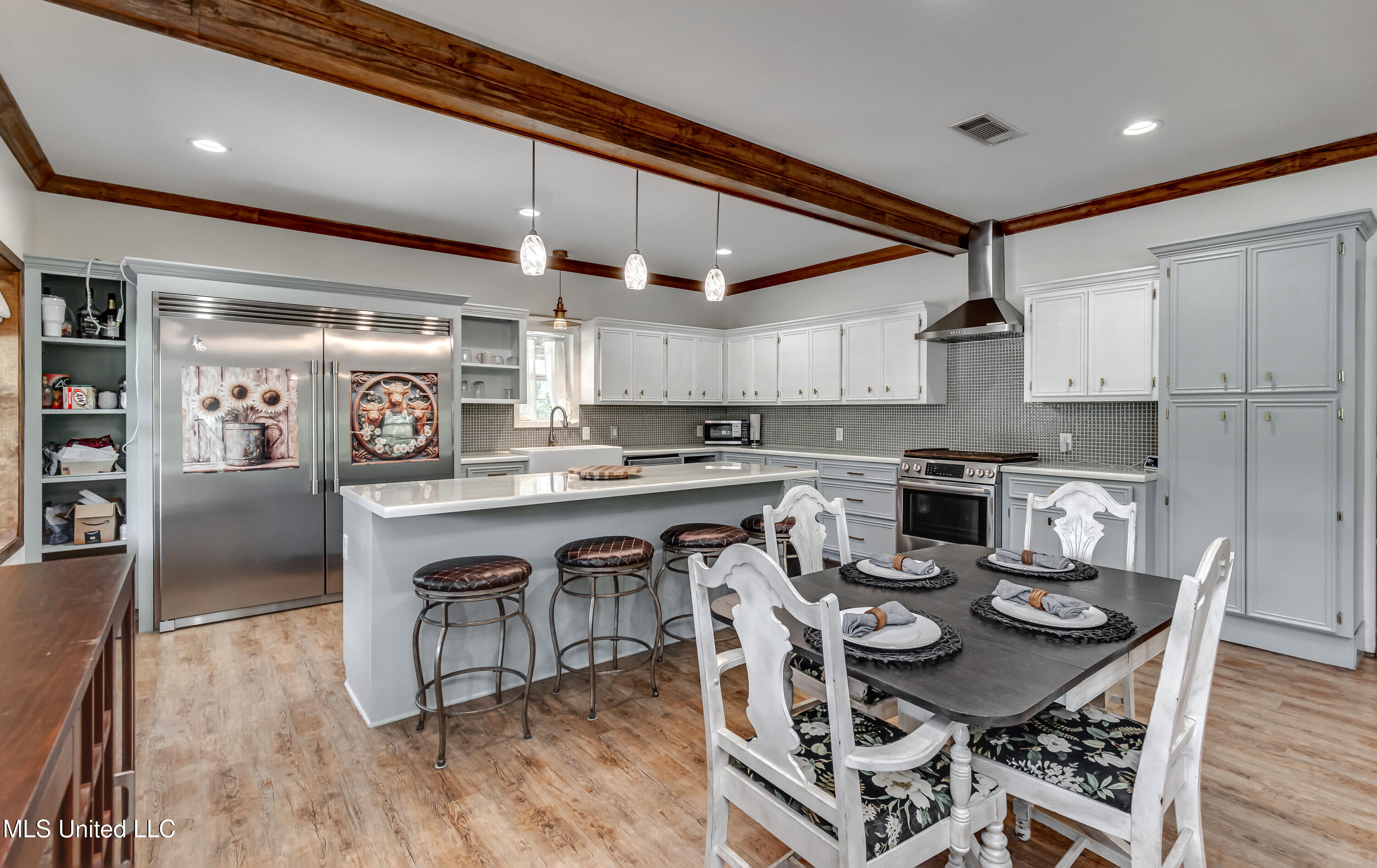 1998 Ms-16 West Property Photo 5