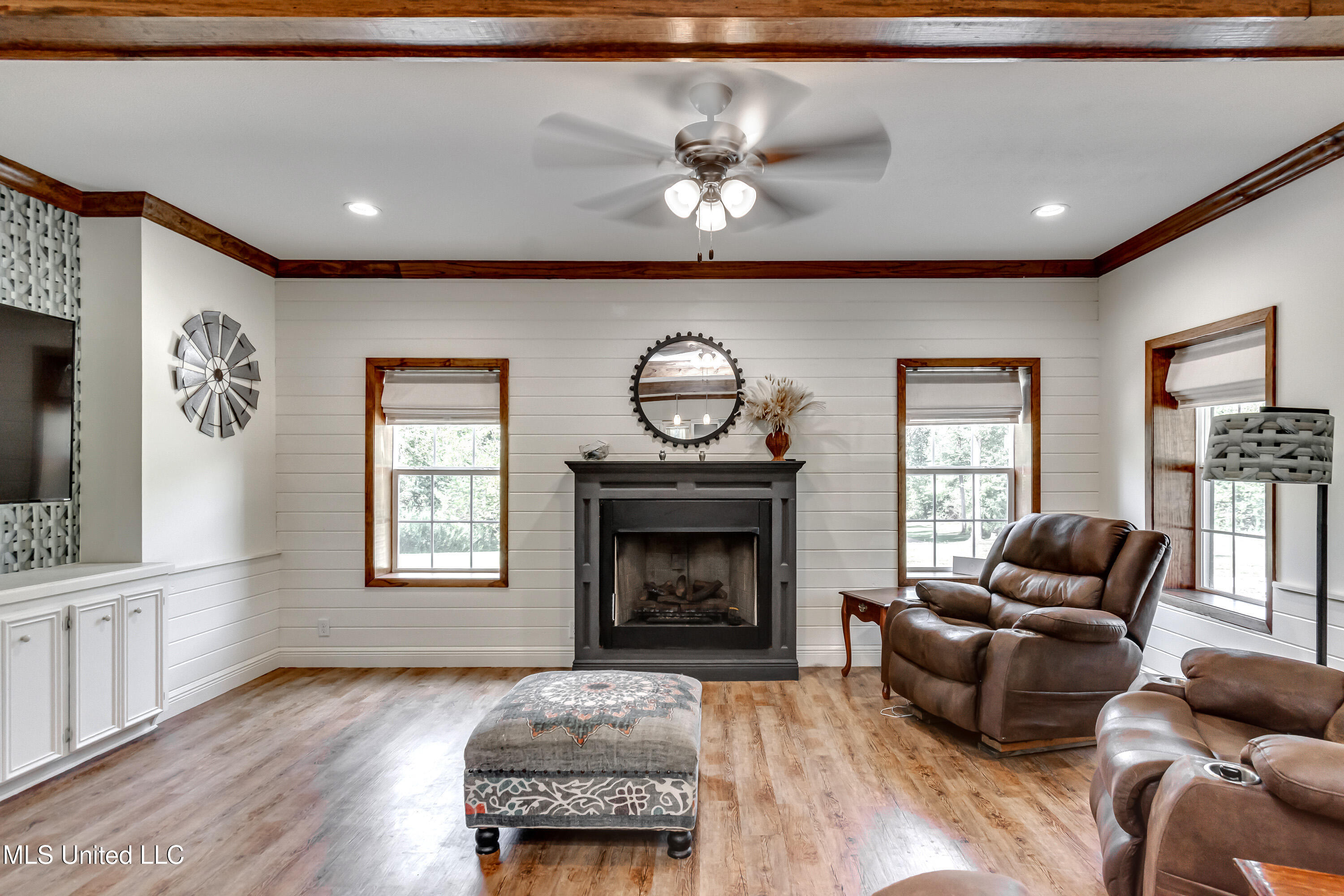 1998 Ms-16 West Property Photo 10