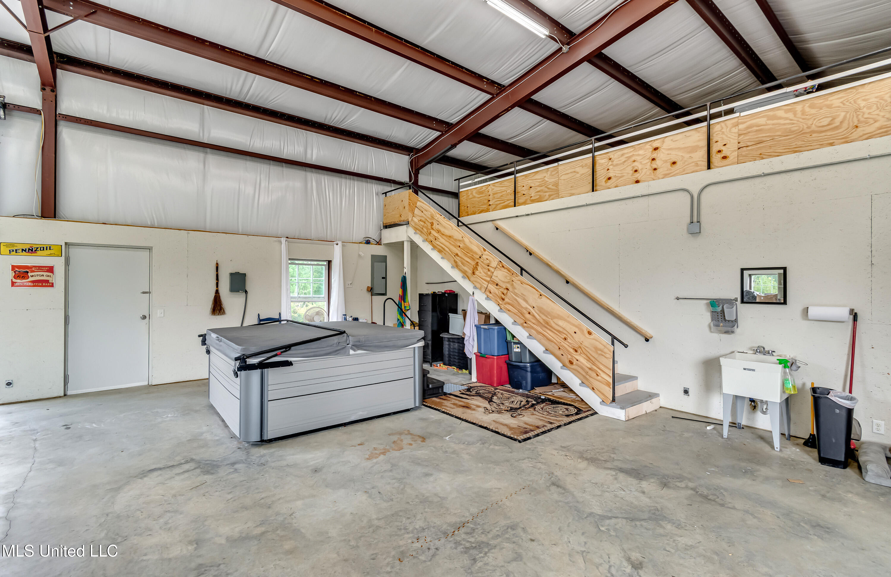 1998 Ms-16 West Property Photo 21