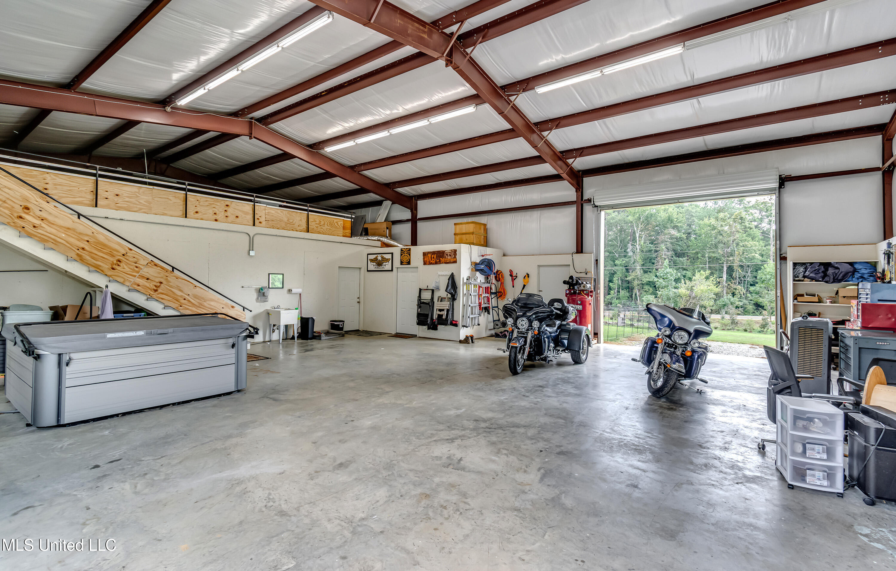 1998 Ms-16 West Property Photo 23