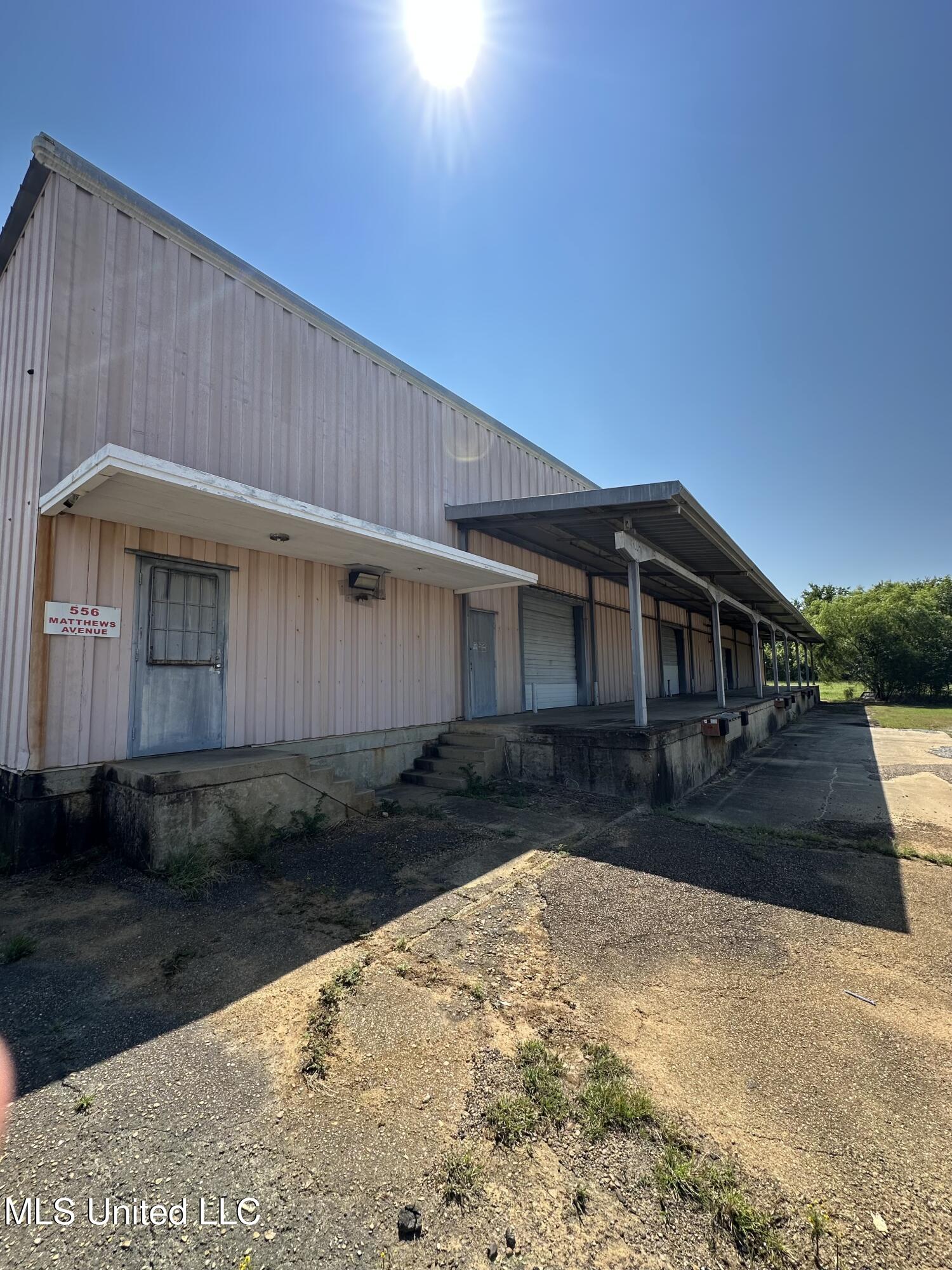 512 Matthews Drive Property Photo 23