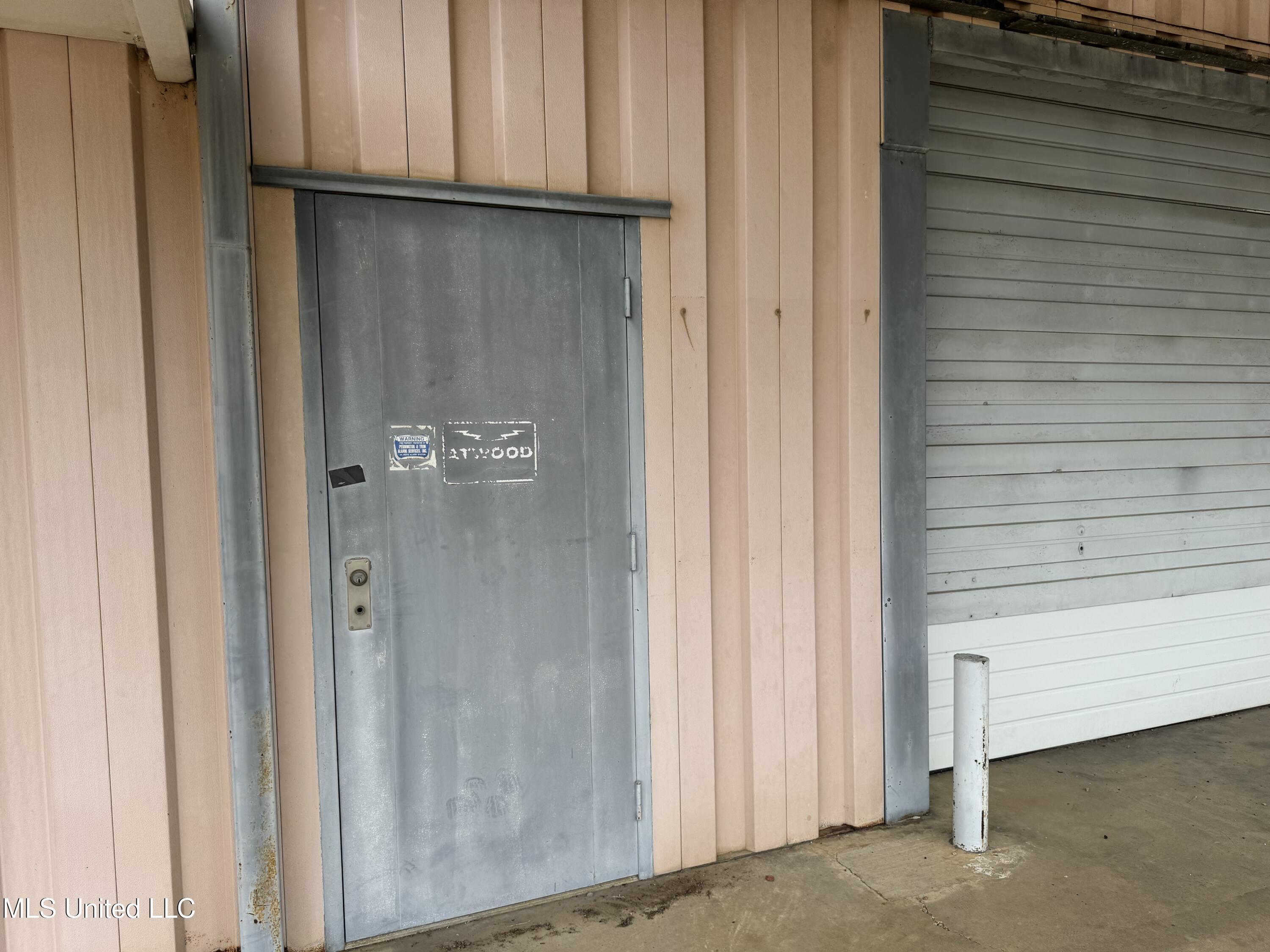 512 Matthews Drive Property Photo 25