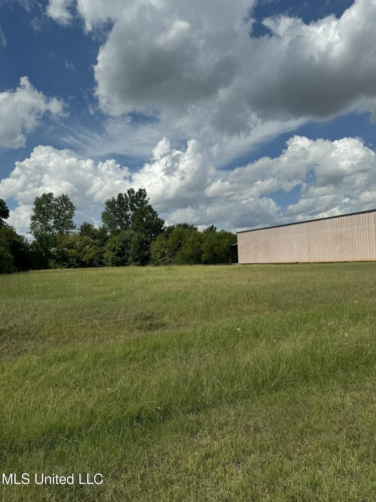 512 Matthews Drive Property Photo 28