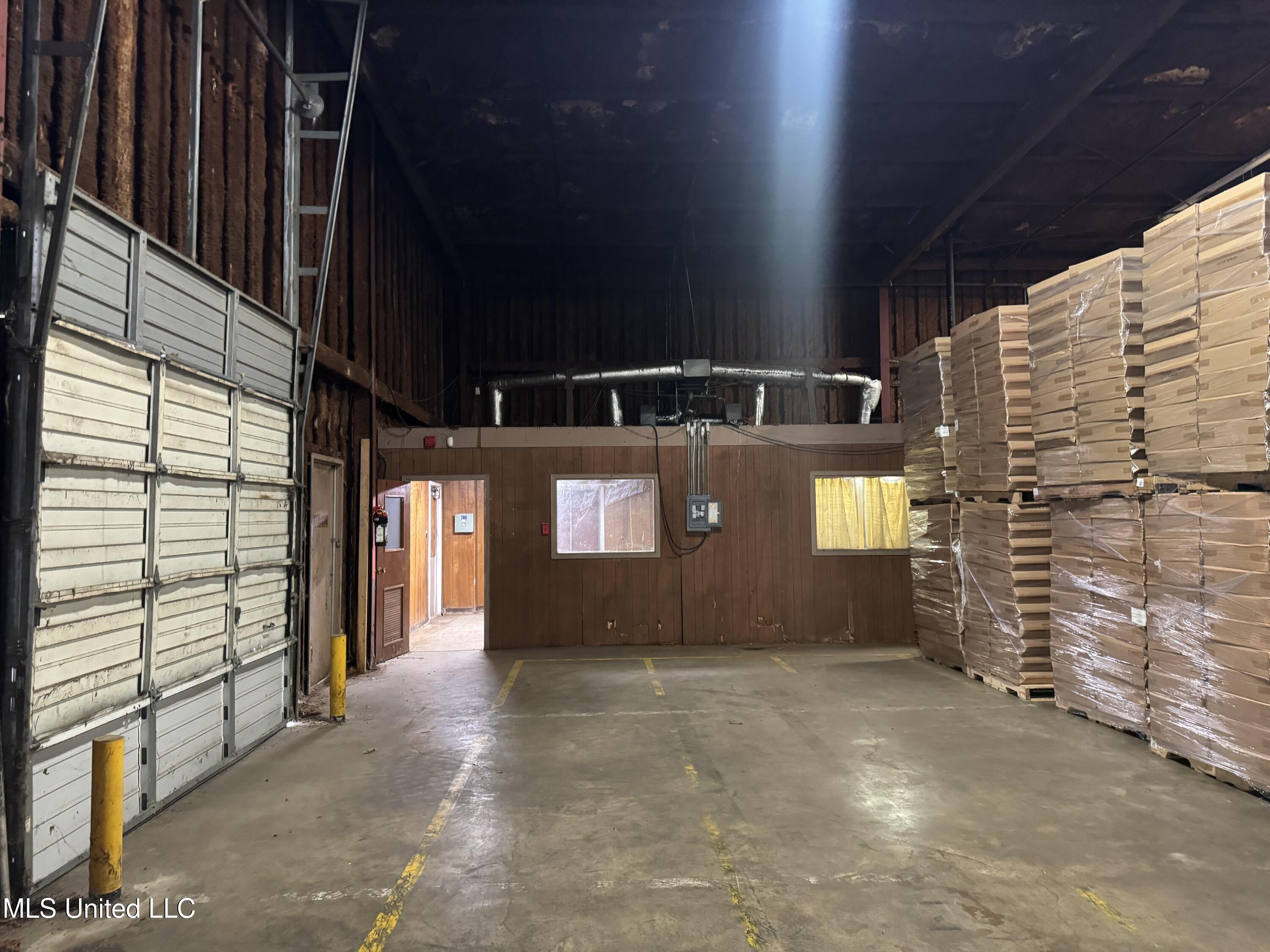 512 Matthews Drive Property Photo 36