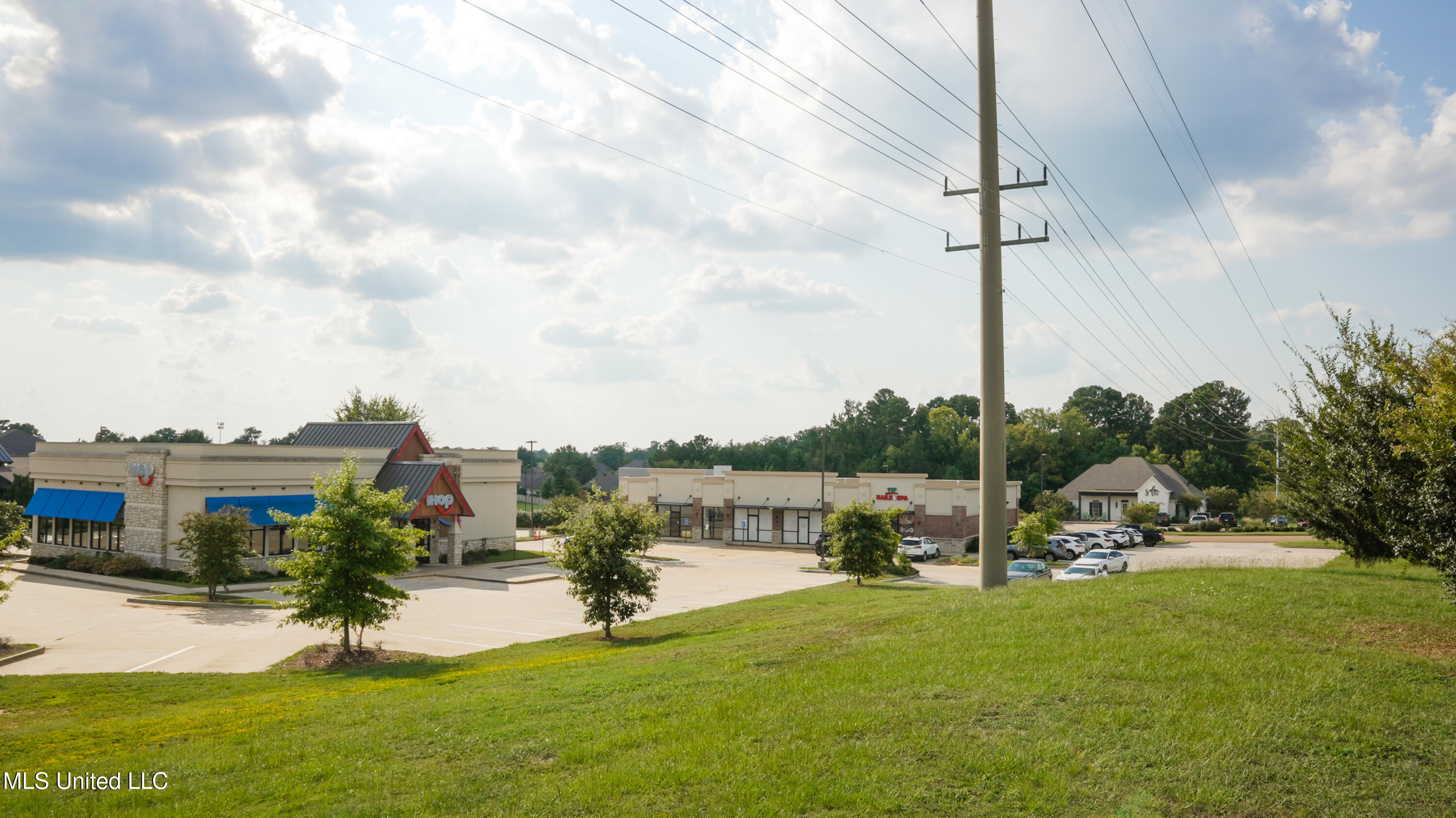 5076 Lakeland Drive Property Photo 5