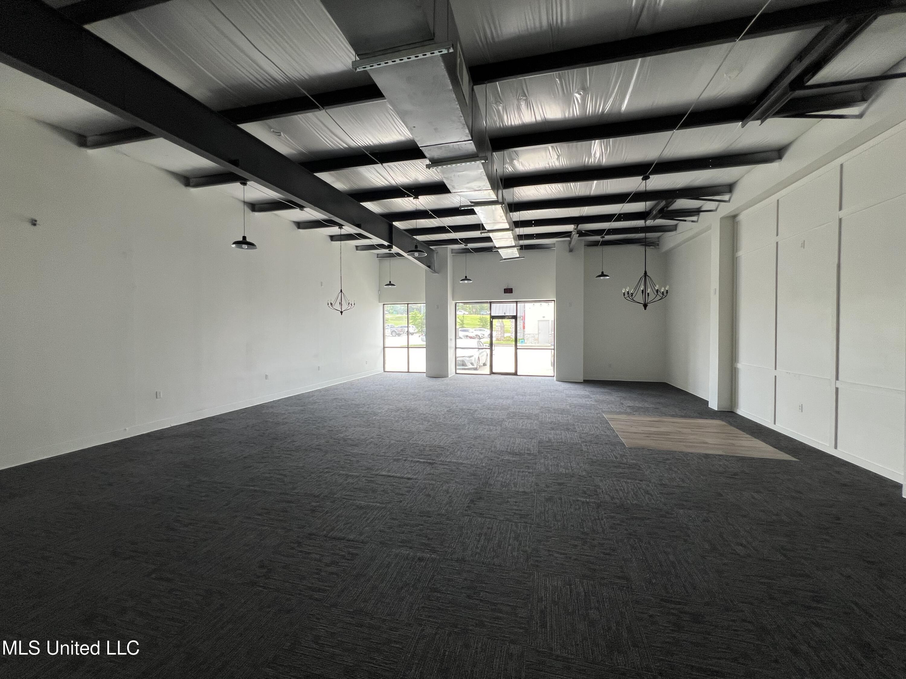5076 Lakeland Drive Property Photo 16