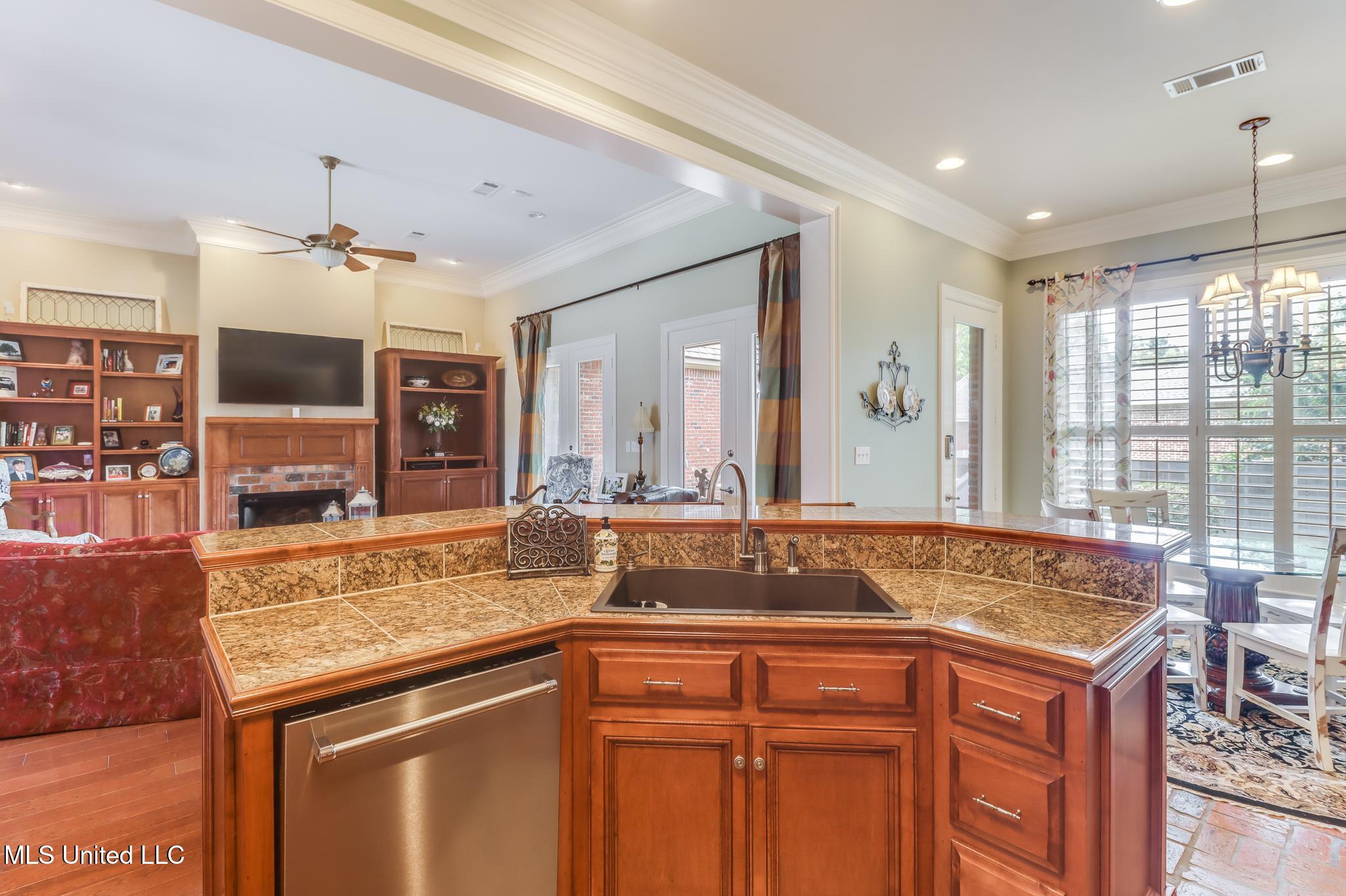 2018 Lantana Cove Property Photo 8