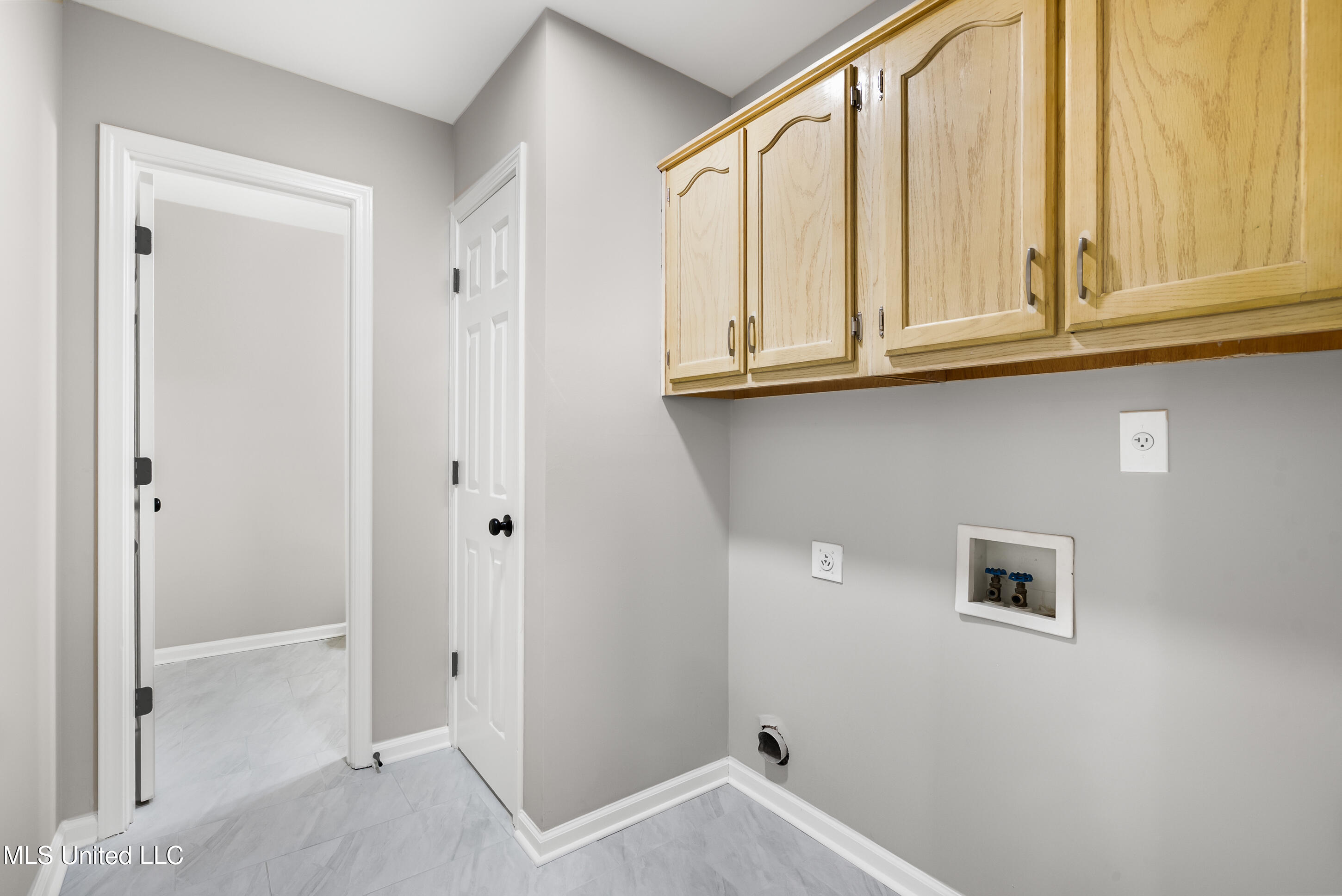 9344 Miranda Drive Property Photo 9