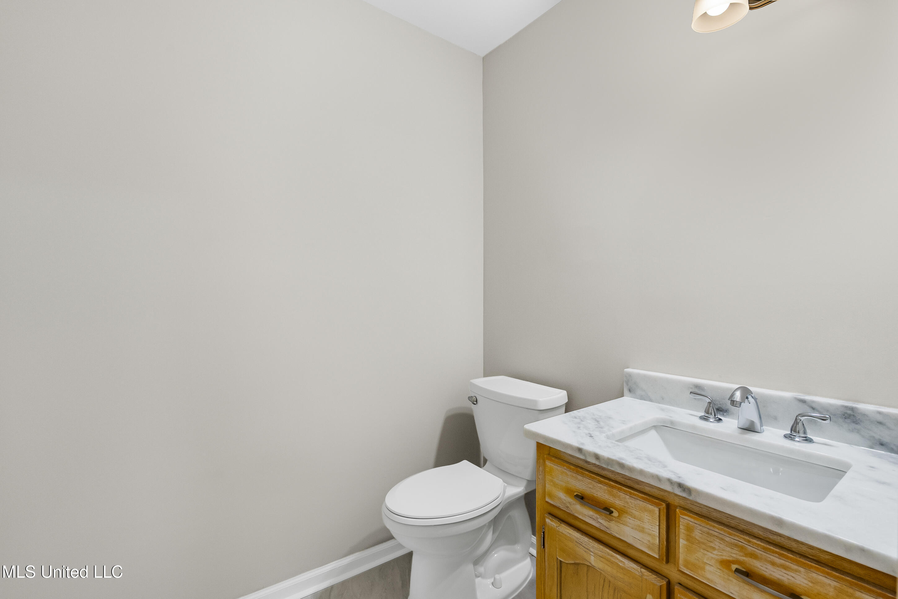 9344 Miranda Drive Property Photo 10