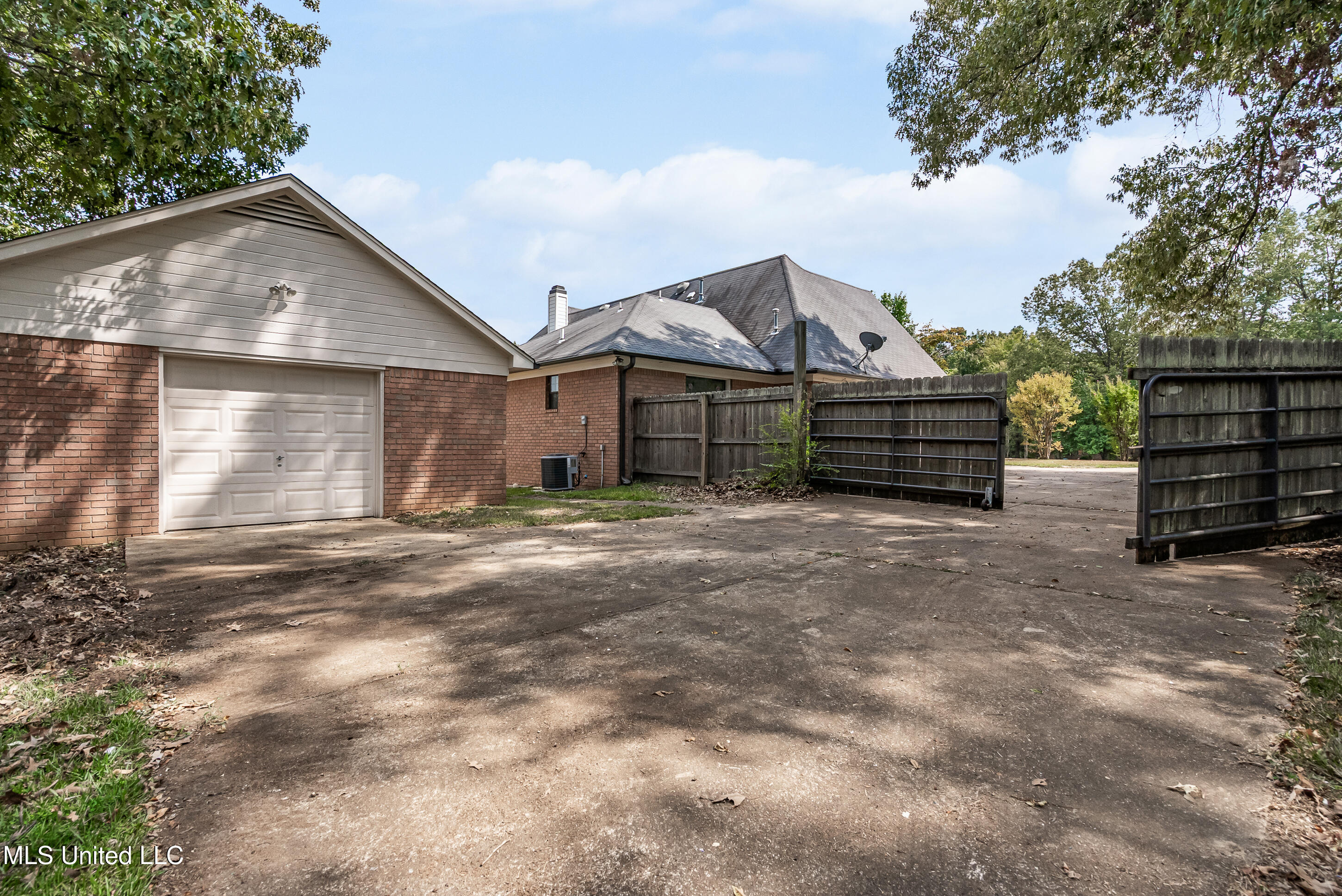 9344 Miranda Drive Property Photo 32