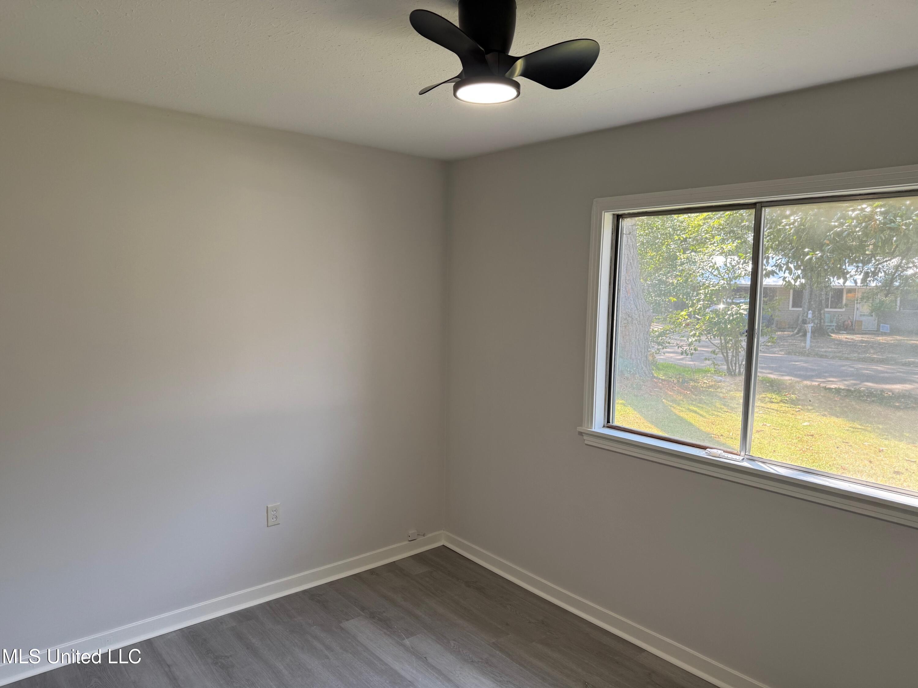 302 Saint Paul Street Property Photo 8