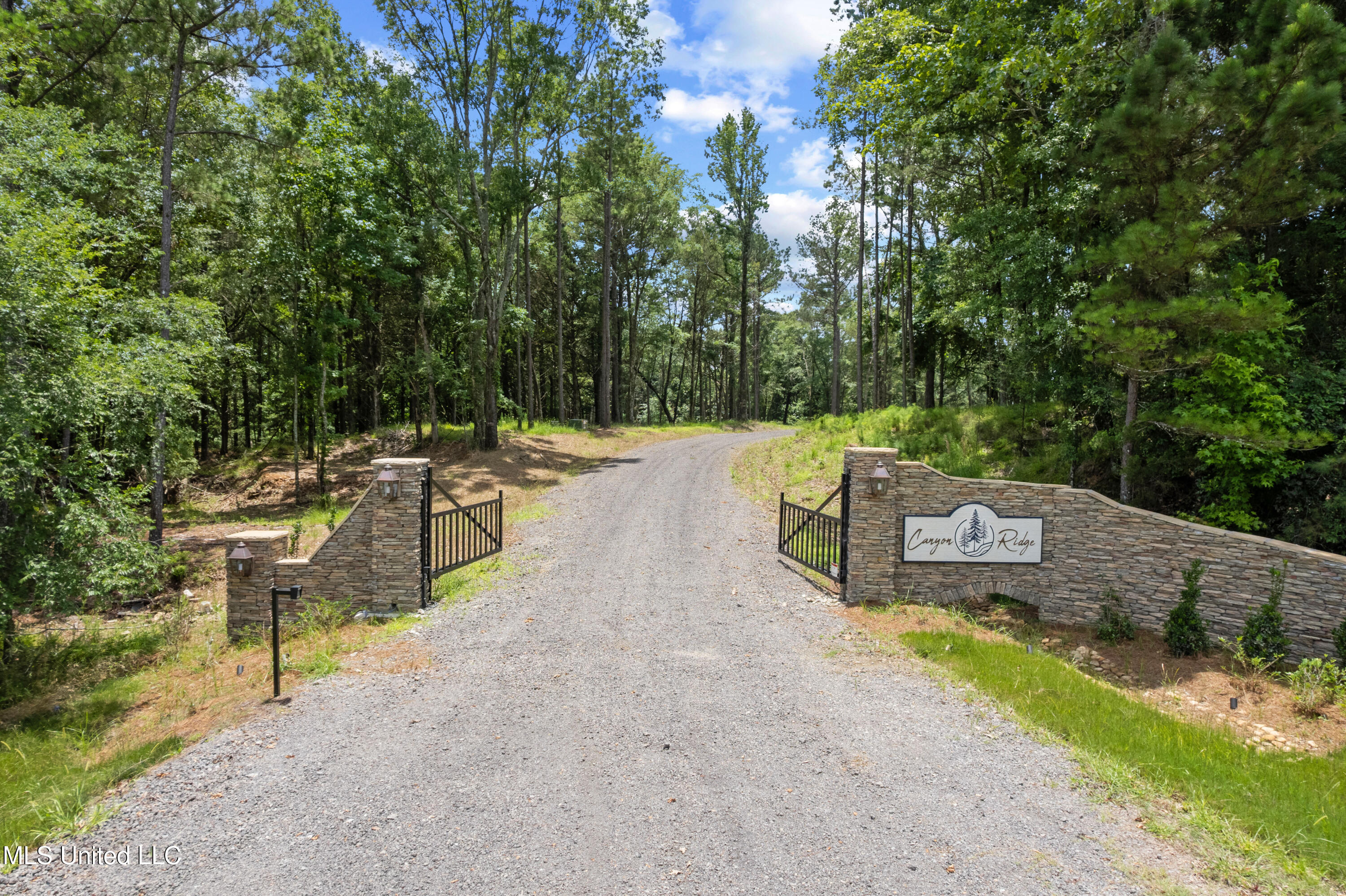 Canyon Ridge Property Photo 3