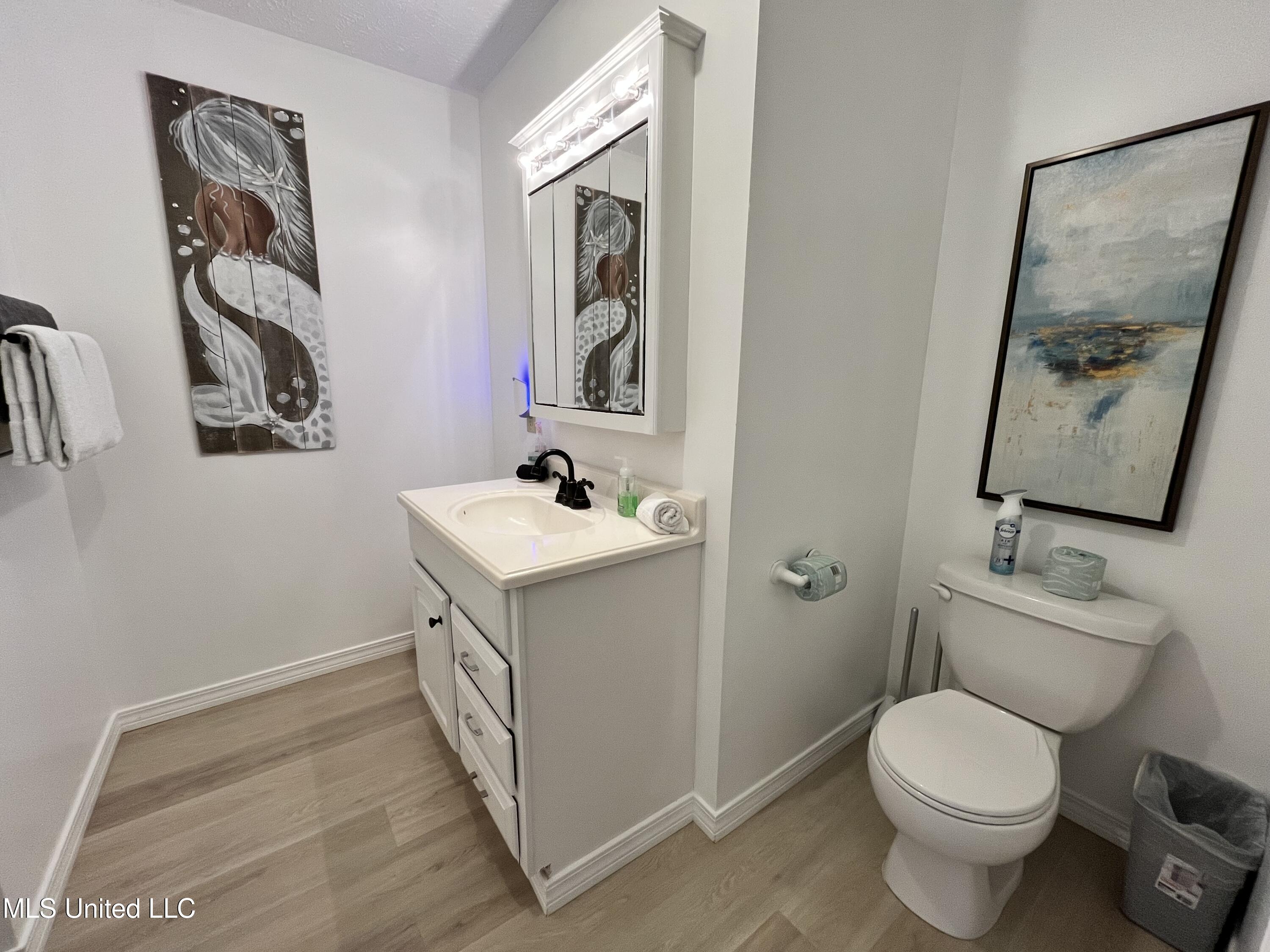 206 Gulf Drive Property Photo 10