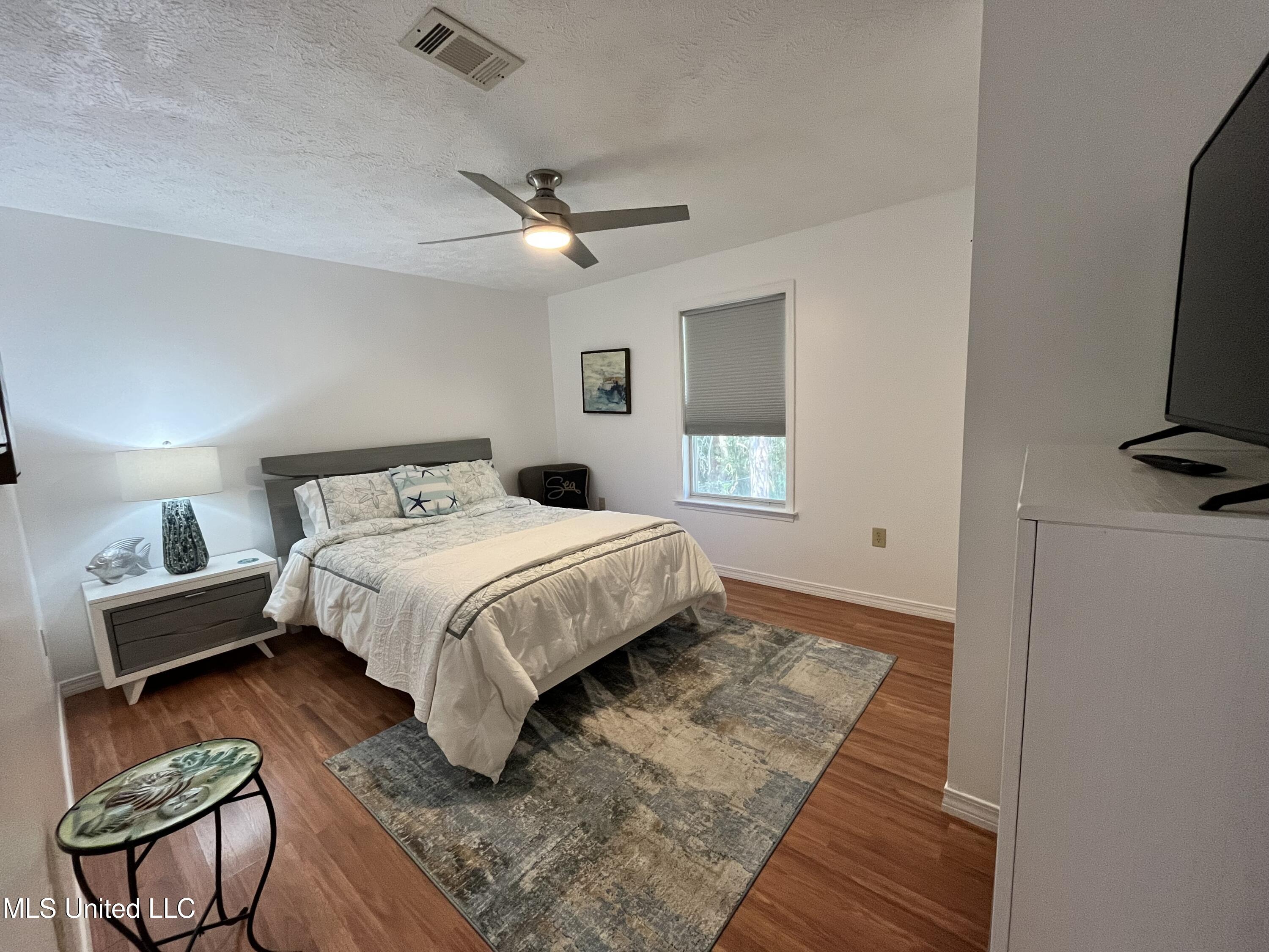 206 Gulf Drive Property Photo 13
