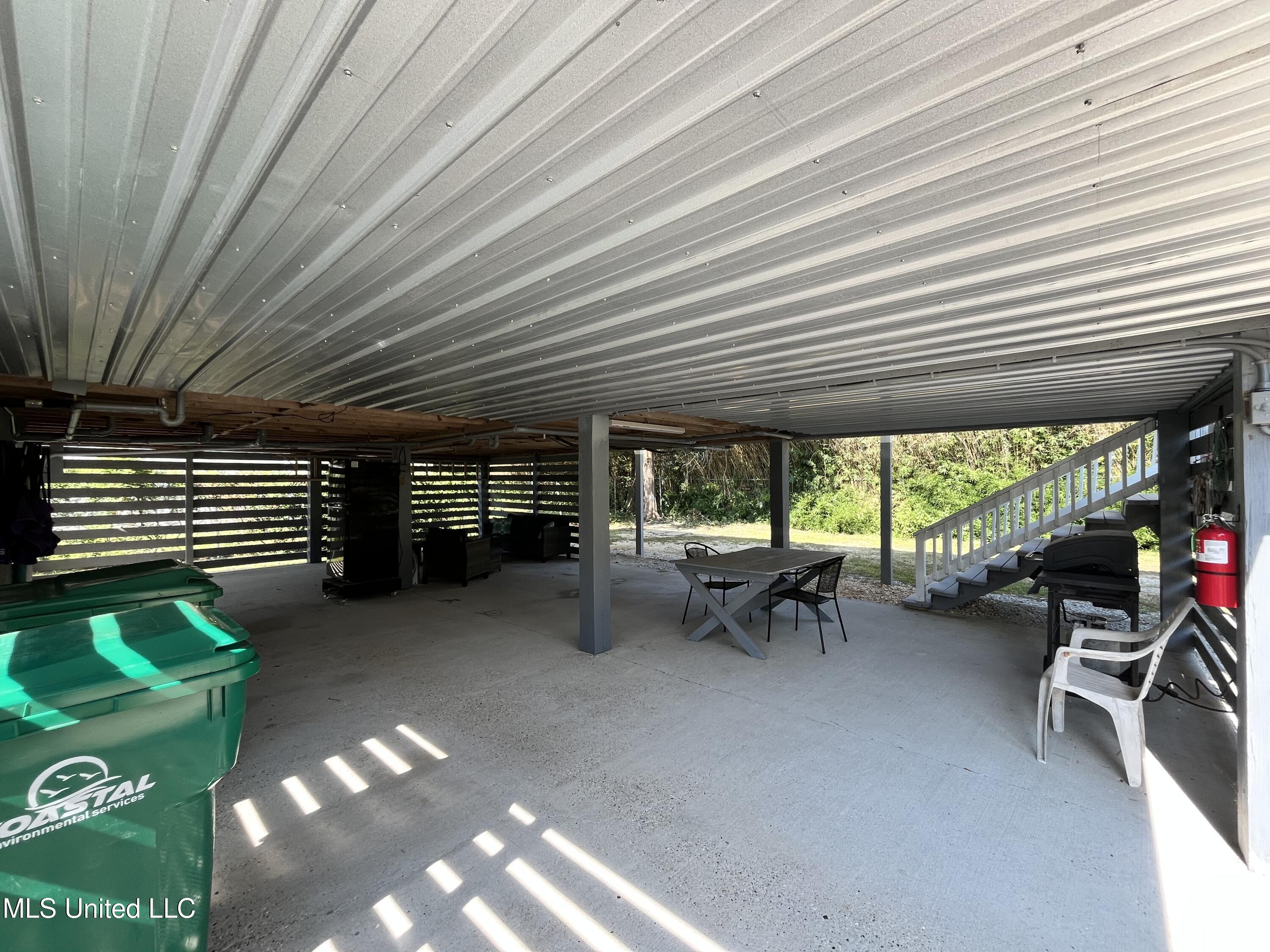 206 Gulf Drive Property Photo 15