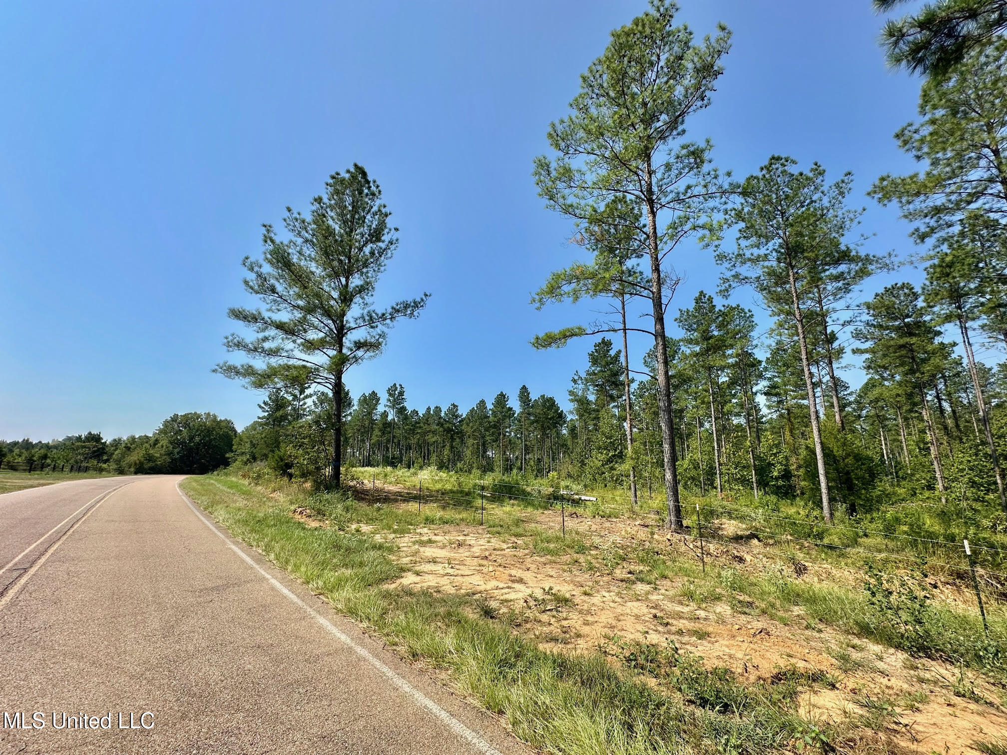 2 Dry Grove Road Property Photo 8