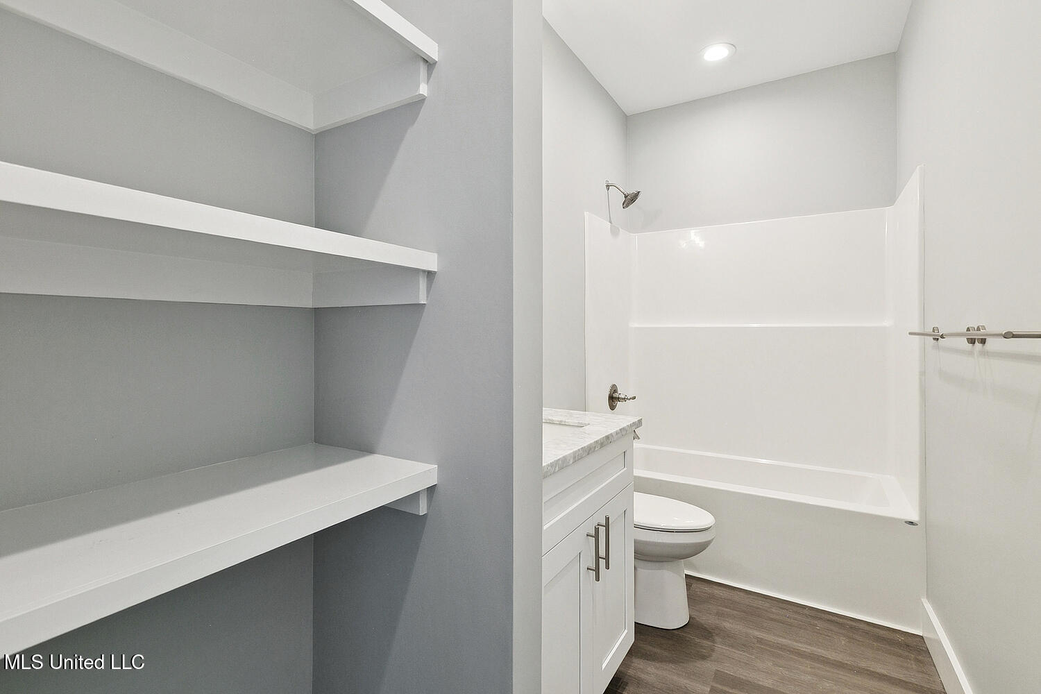 5019 Colorado Street Property Photo 14