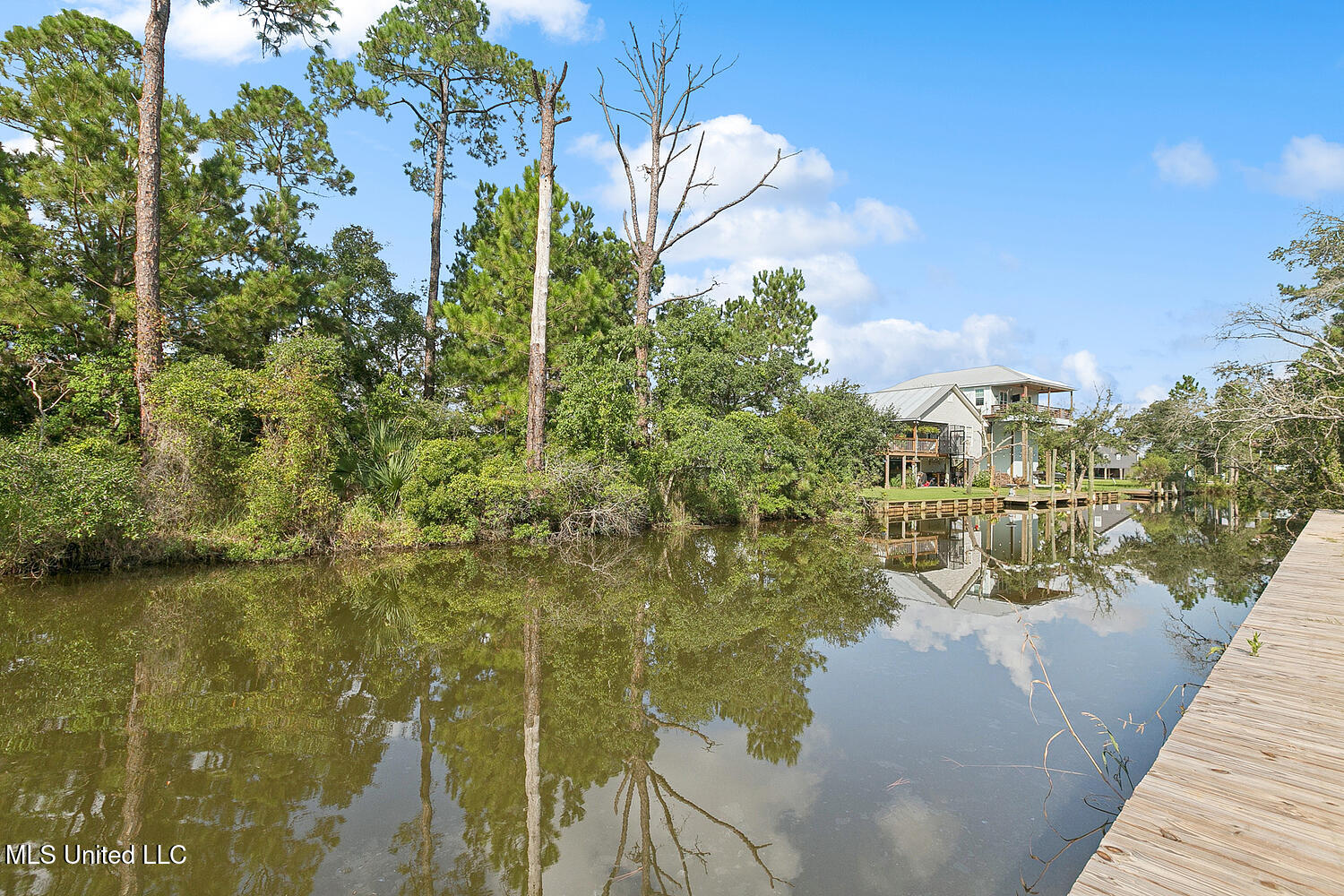 5019 Colorado Street Property Photo 18