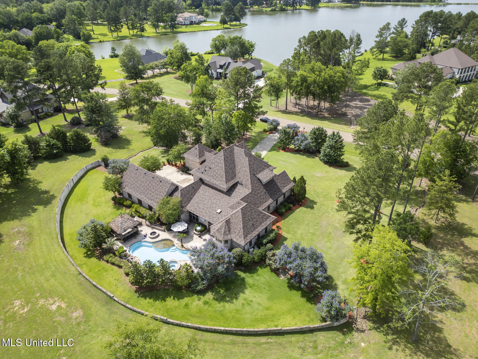 430 Johnstone Drive Property Photo 46
