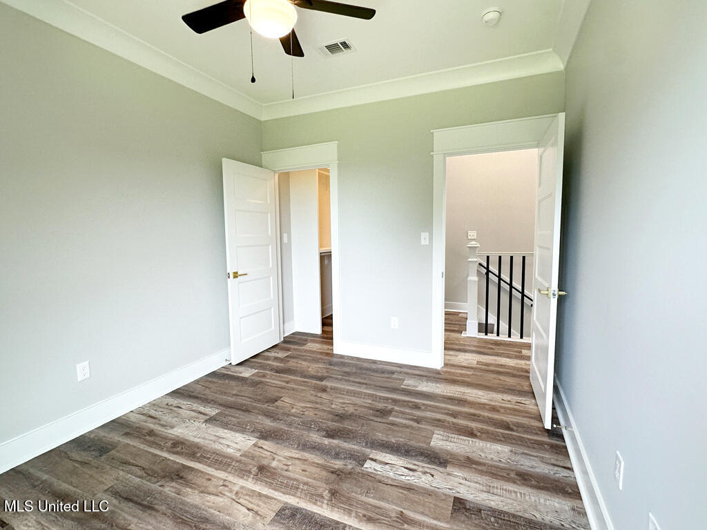 10152 Seymour Avenue Property Photo 14