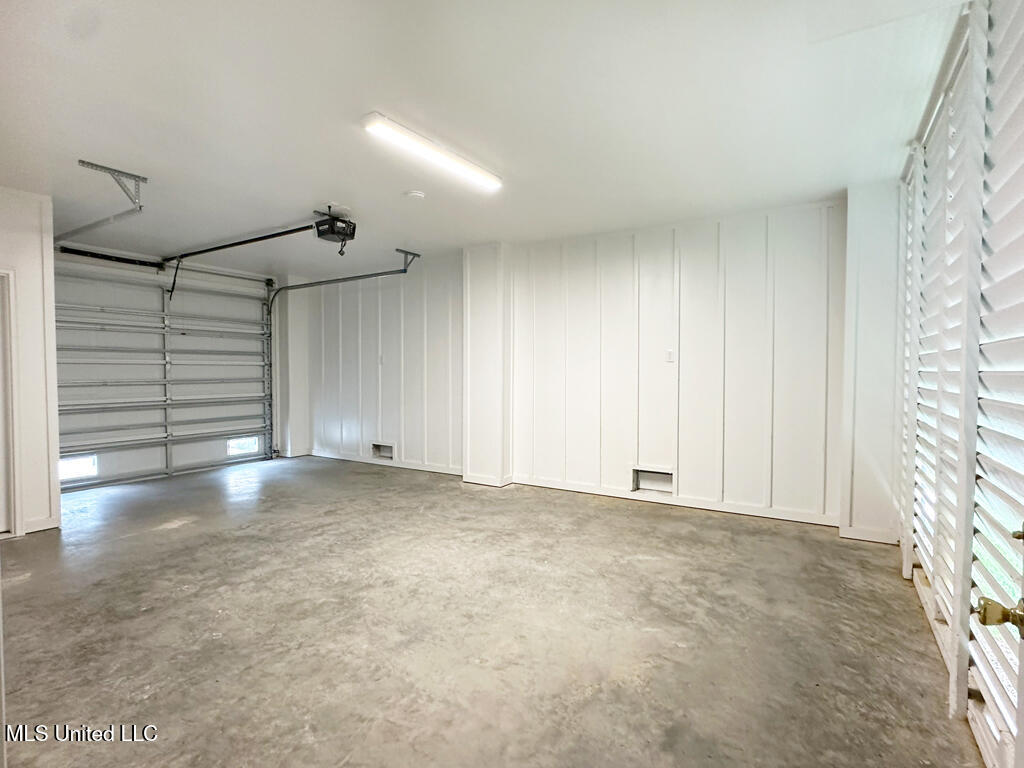 10152 Seymour Avenue Property Photo 35