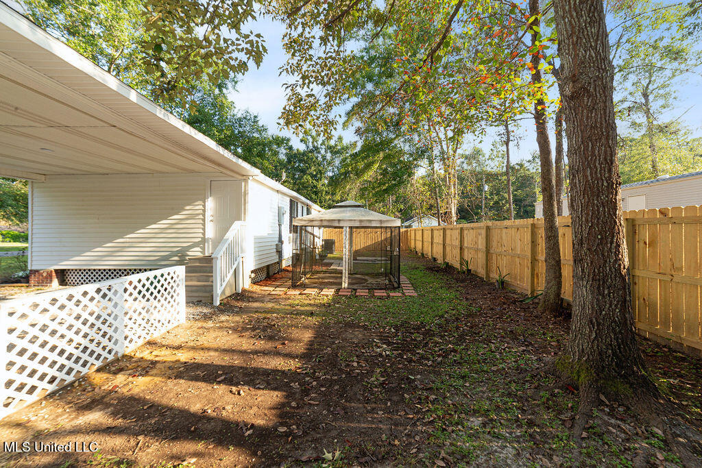 10828 Haena Court Property Photo 13