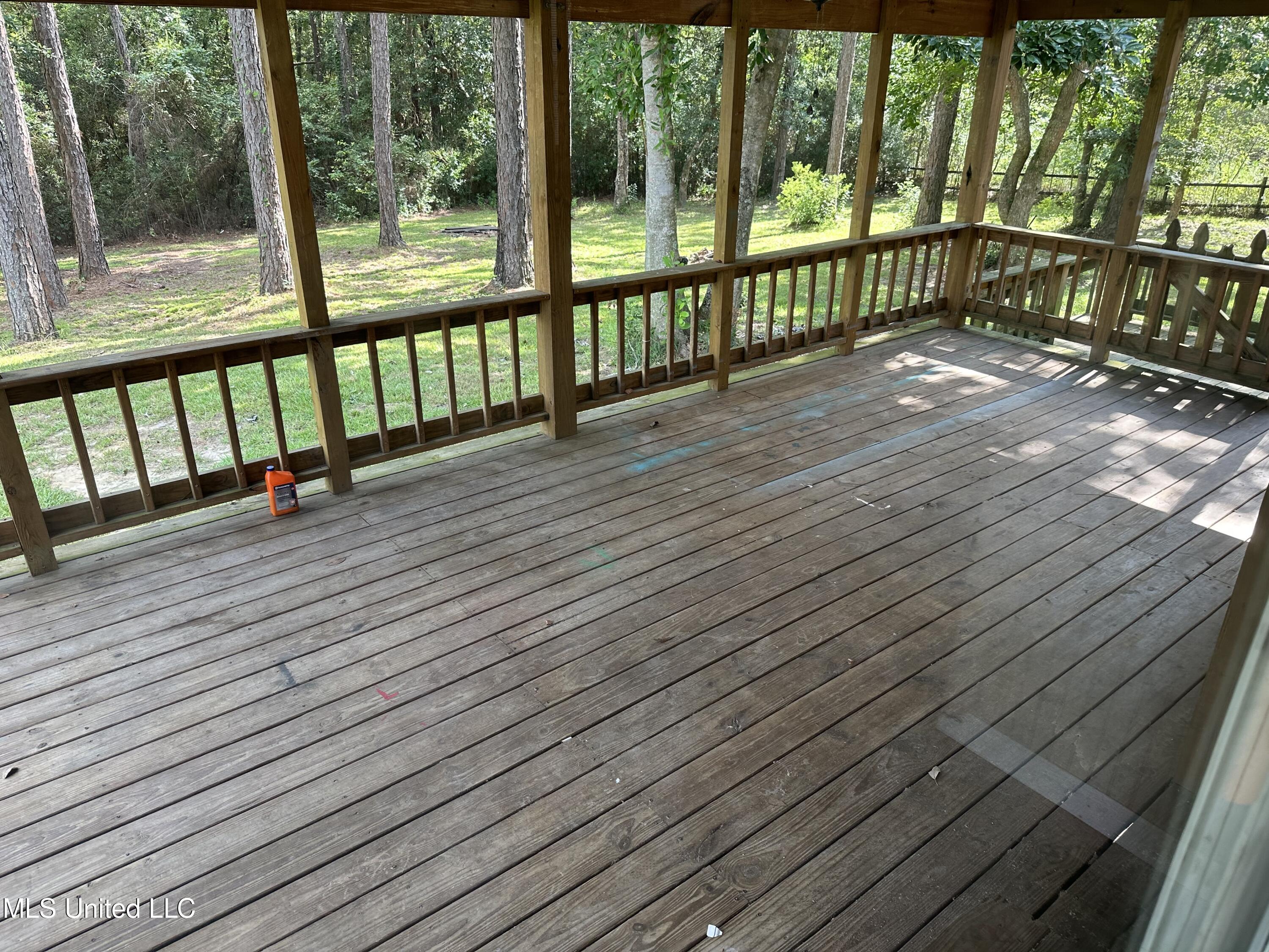 6601 Woodlake Lane Property Photo 18