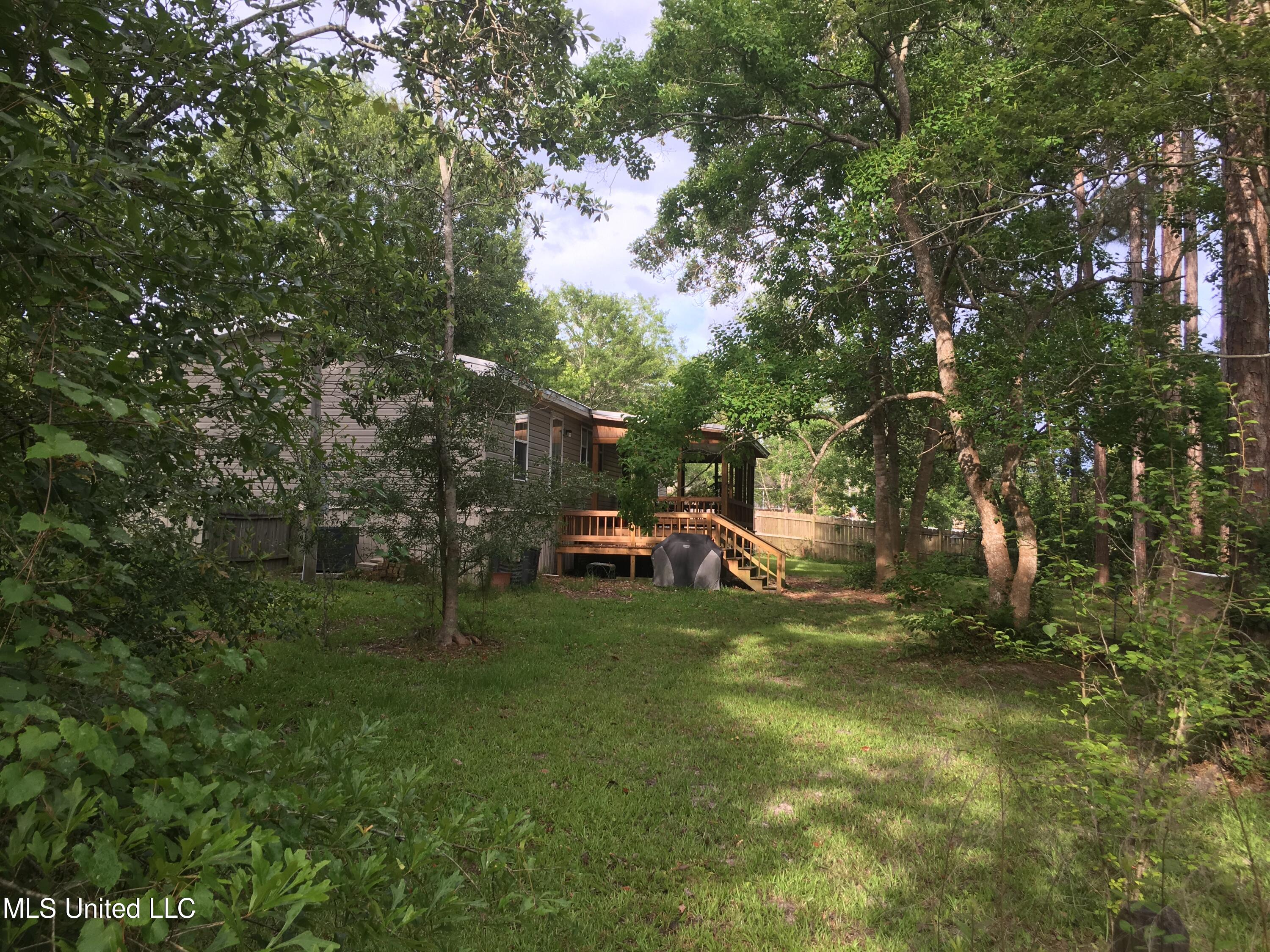 6601 Woodlake Lane Property Photo 21