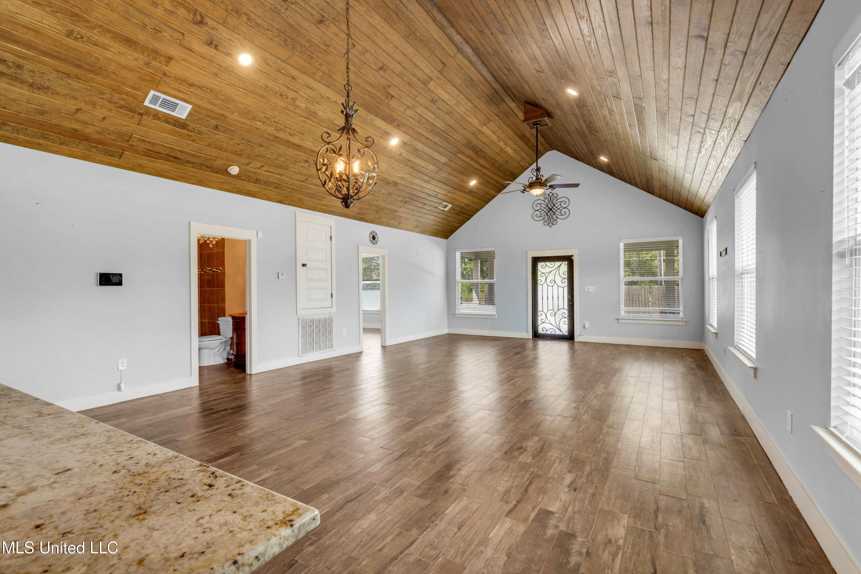 15655 Krohn Road Property Photo 20