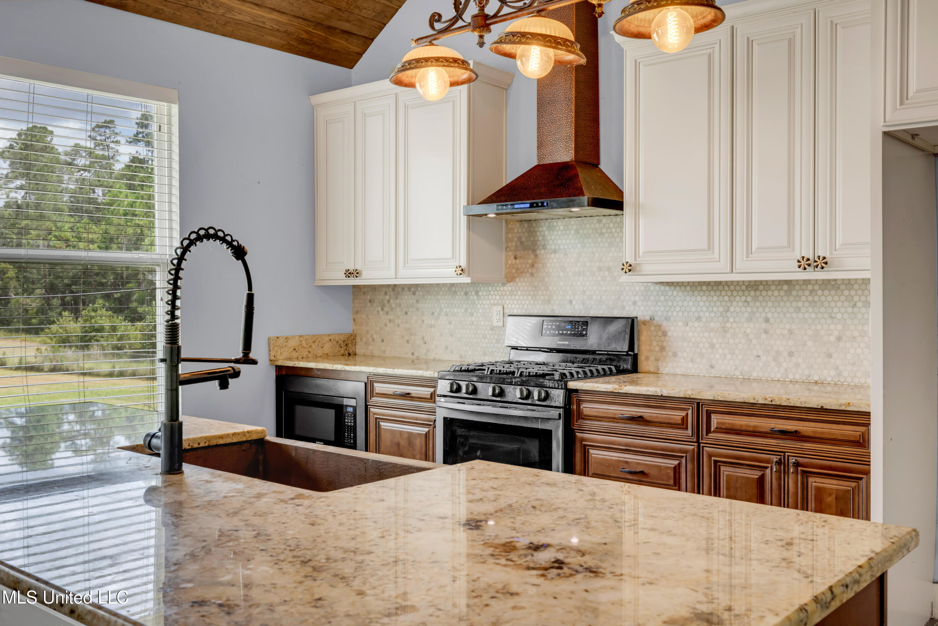 15655 Krohn Road Property Photo 22