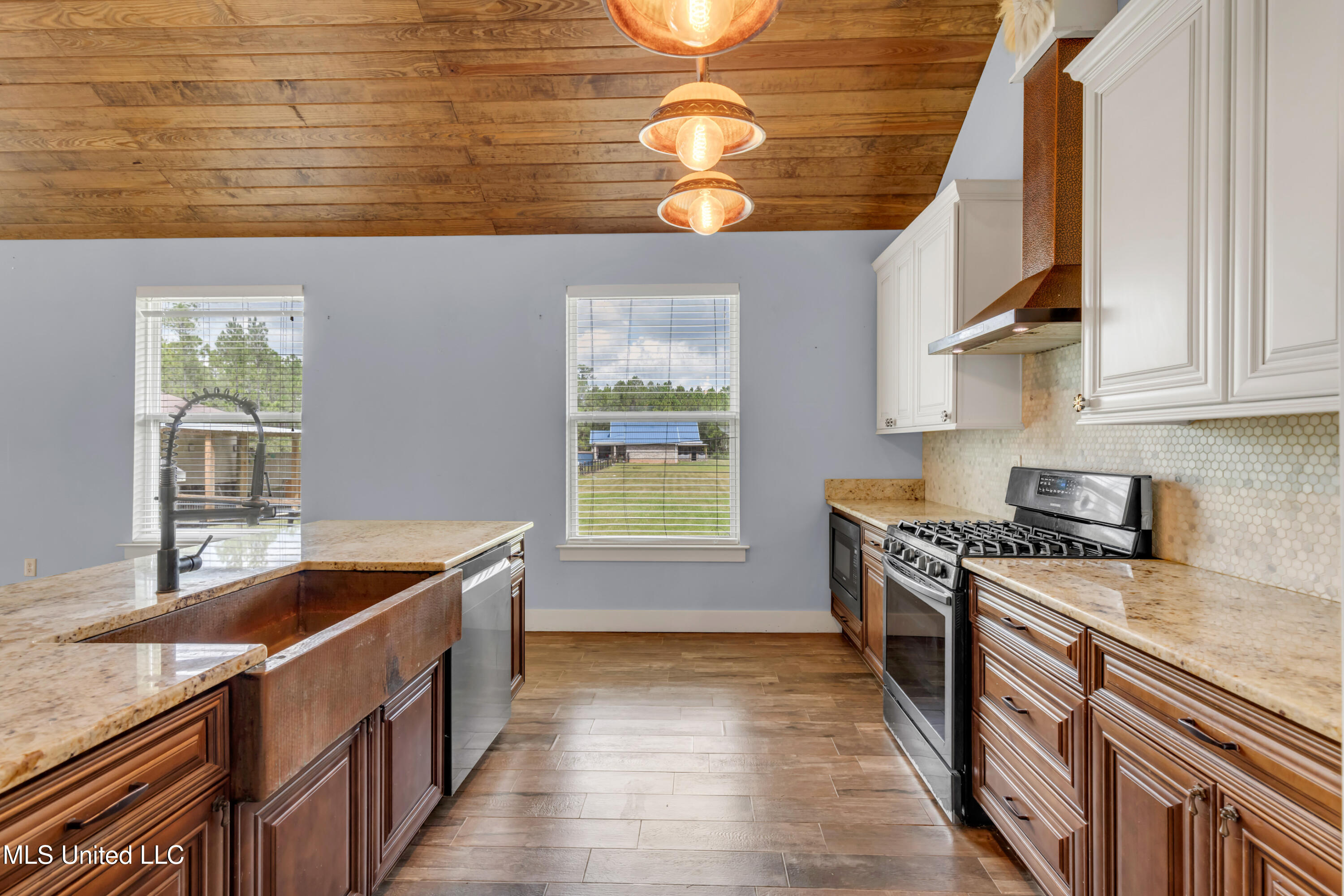 15655 Krohn Road Property Photo 23