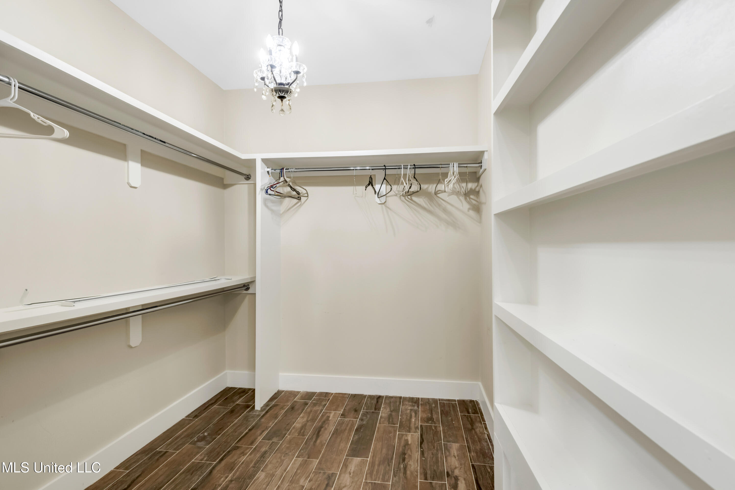 15655 Krohn Road Property Photo 32