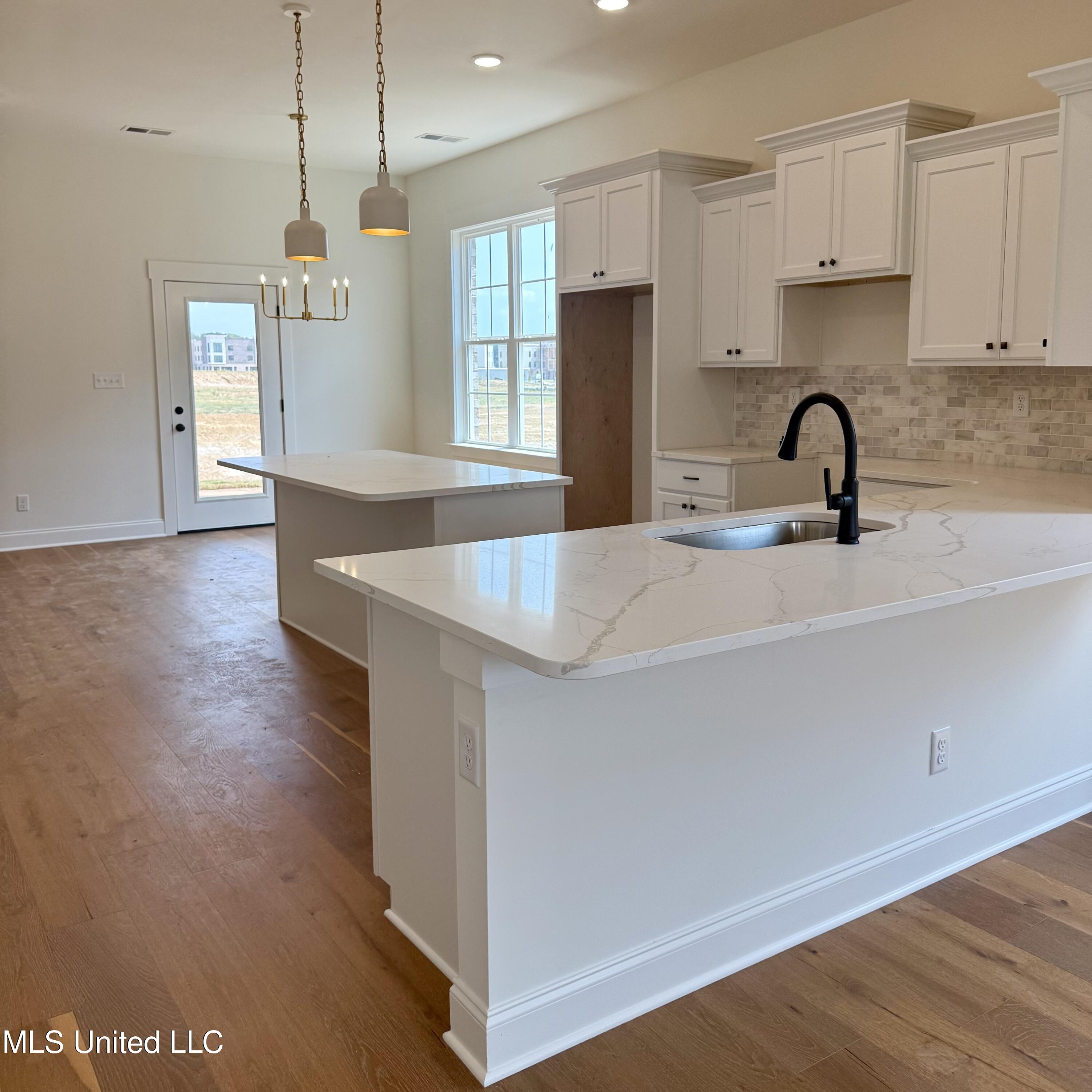 970 Coahoma Court Property Photo 6