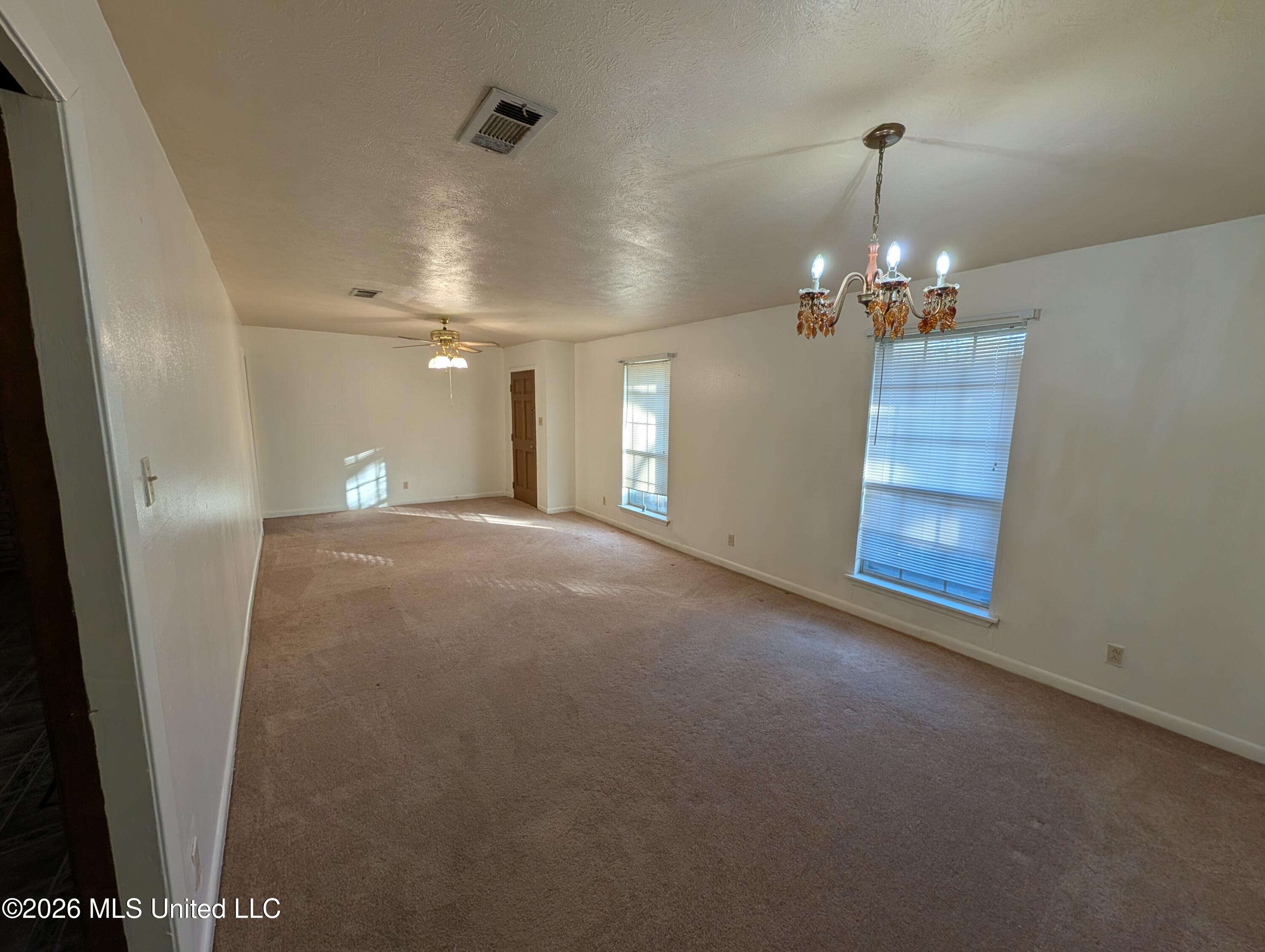 203 Lynwood Drive Property Photo 14