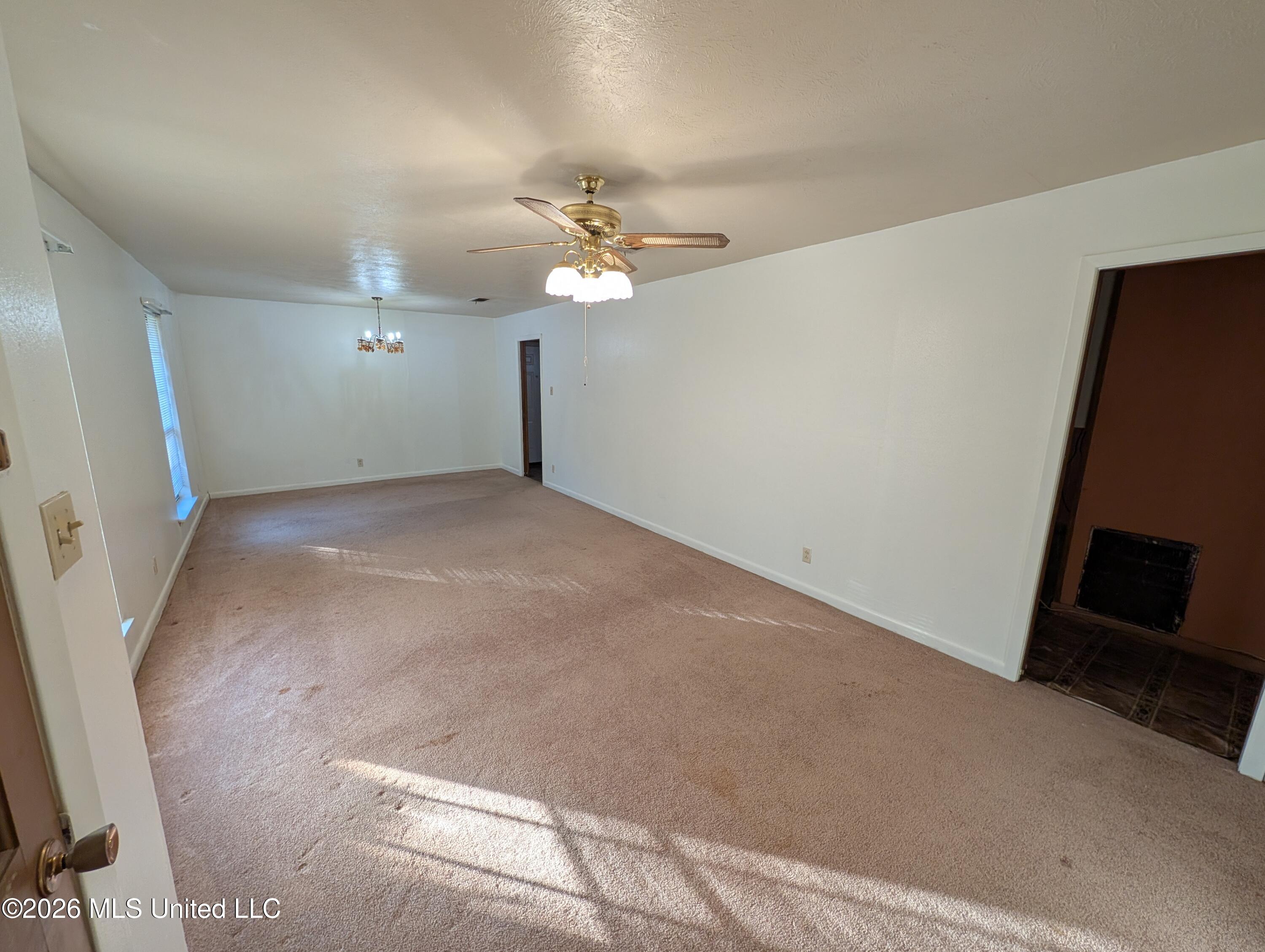 203 Lynwood Drive Property Photo 15