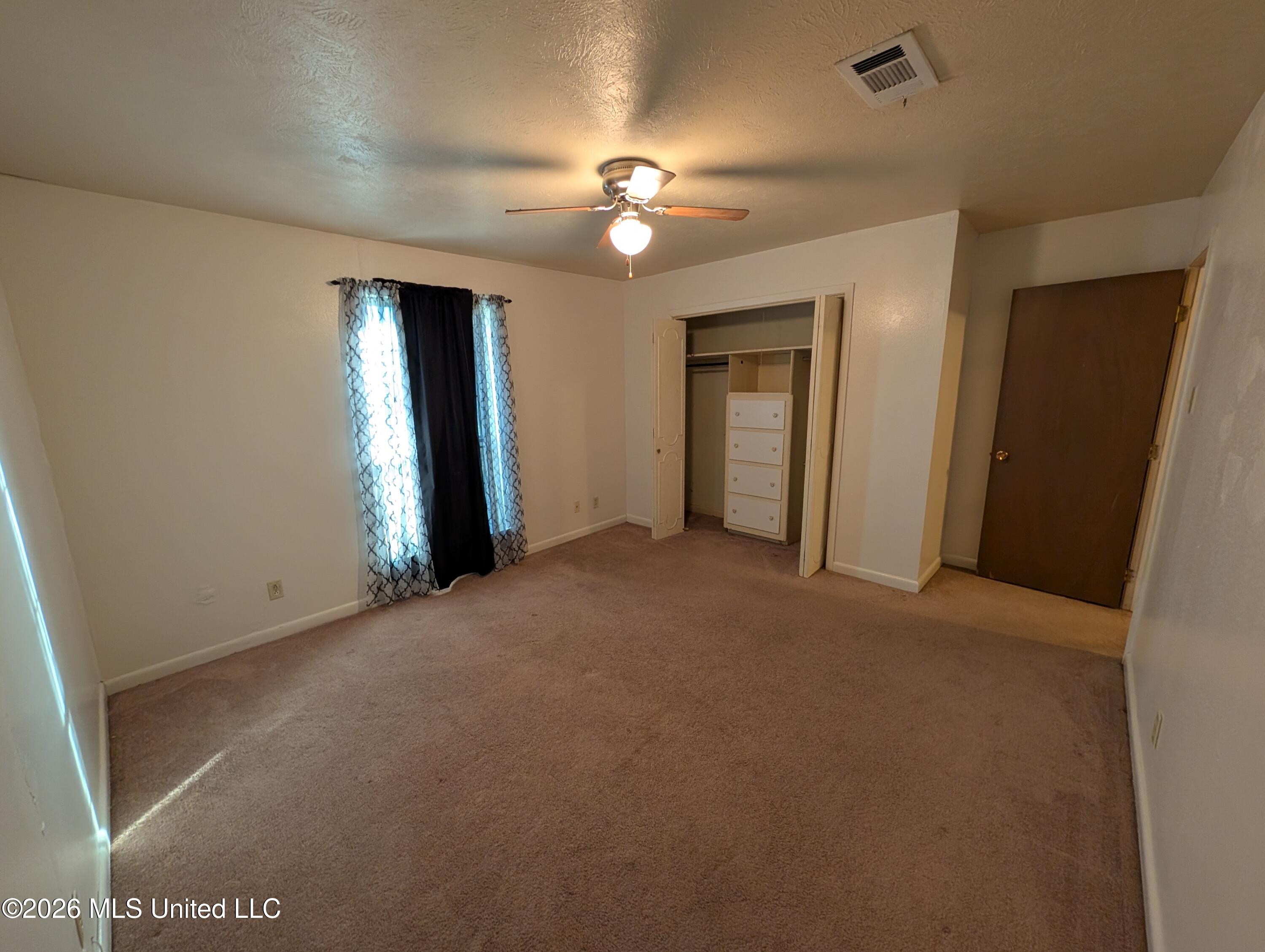 203 Lynwood Drive Property Photo 21