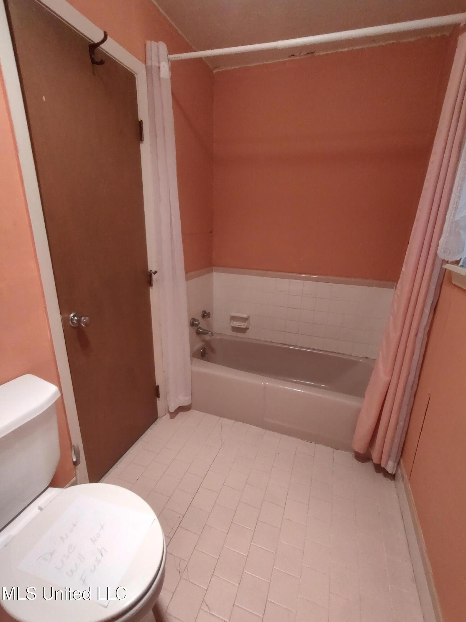 203 Lynwood Drive Property Photo 27