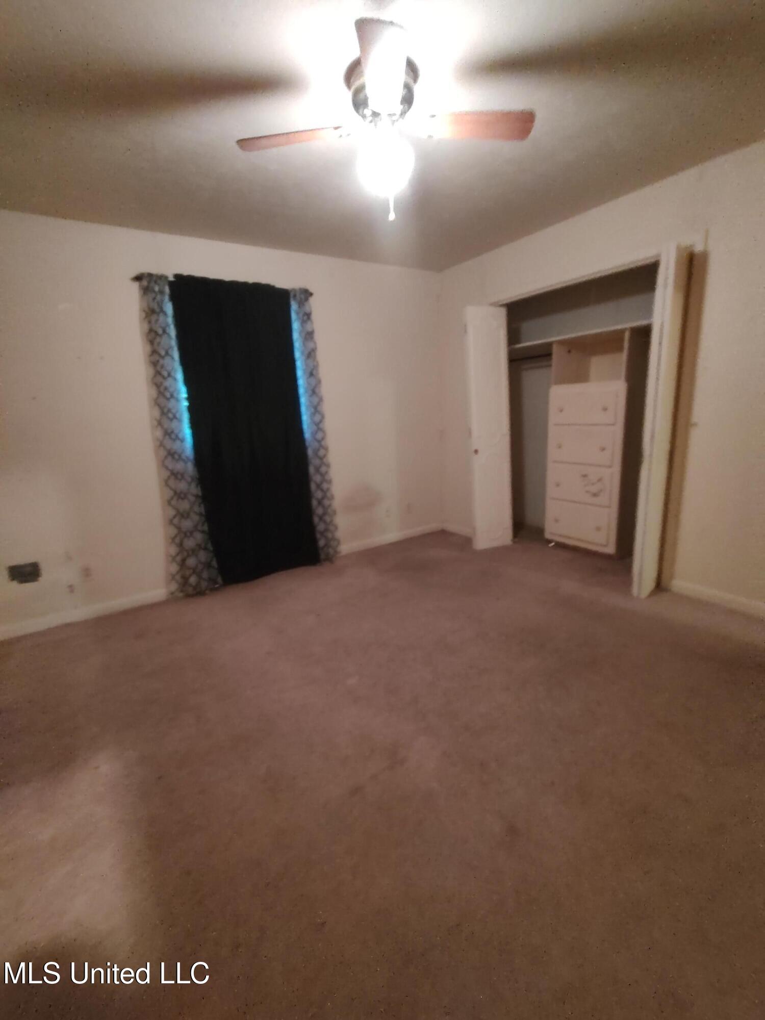 203 Lynwood Drive Property Photo 31