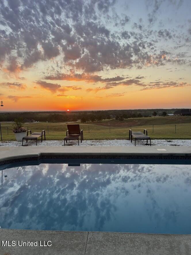 74 The Hills Drive Property Photo 3