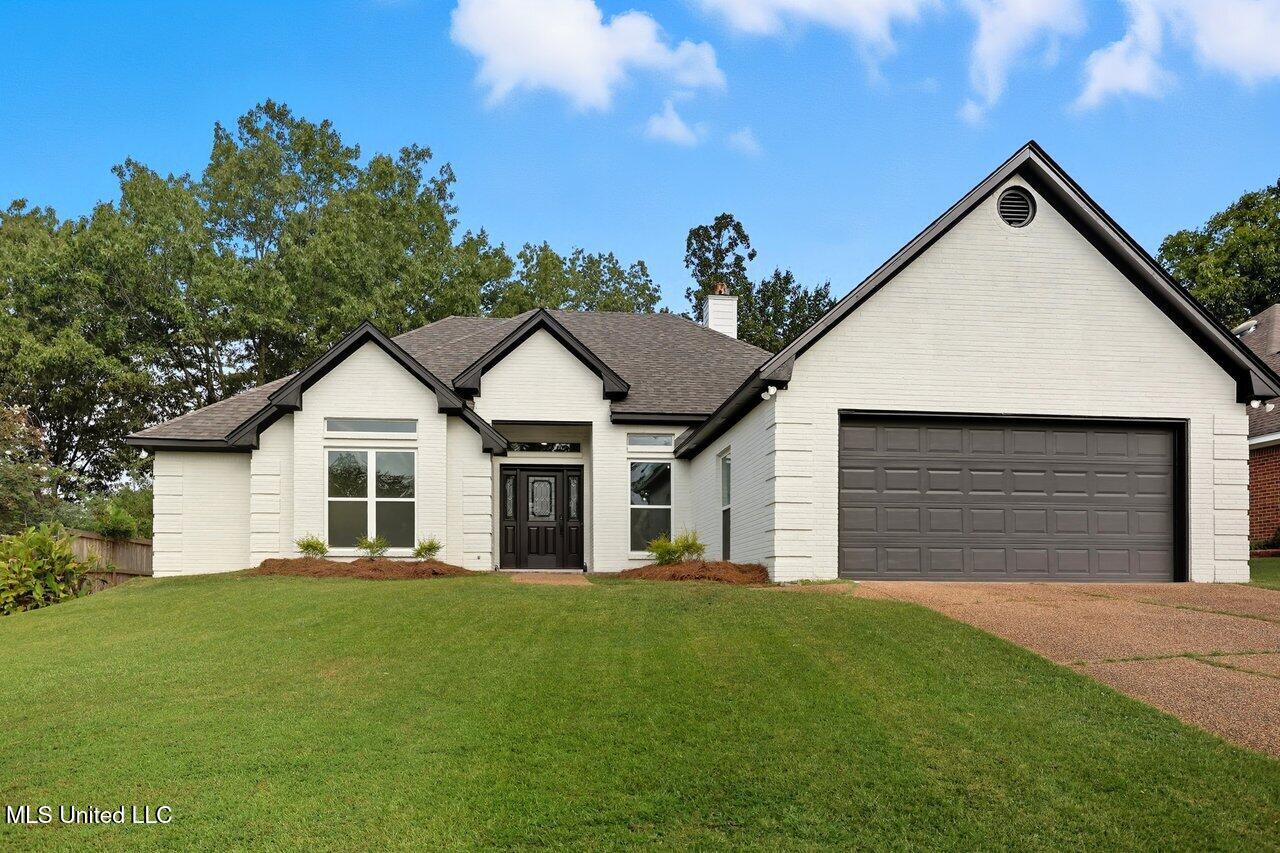 231 Greensview Drive Property Photo 1