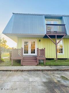 590 Royal Oak Drive Property Photo 1