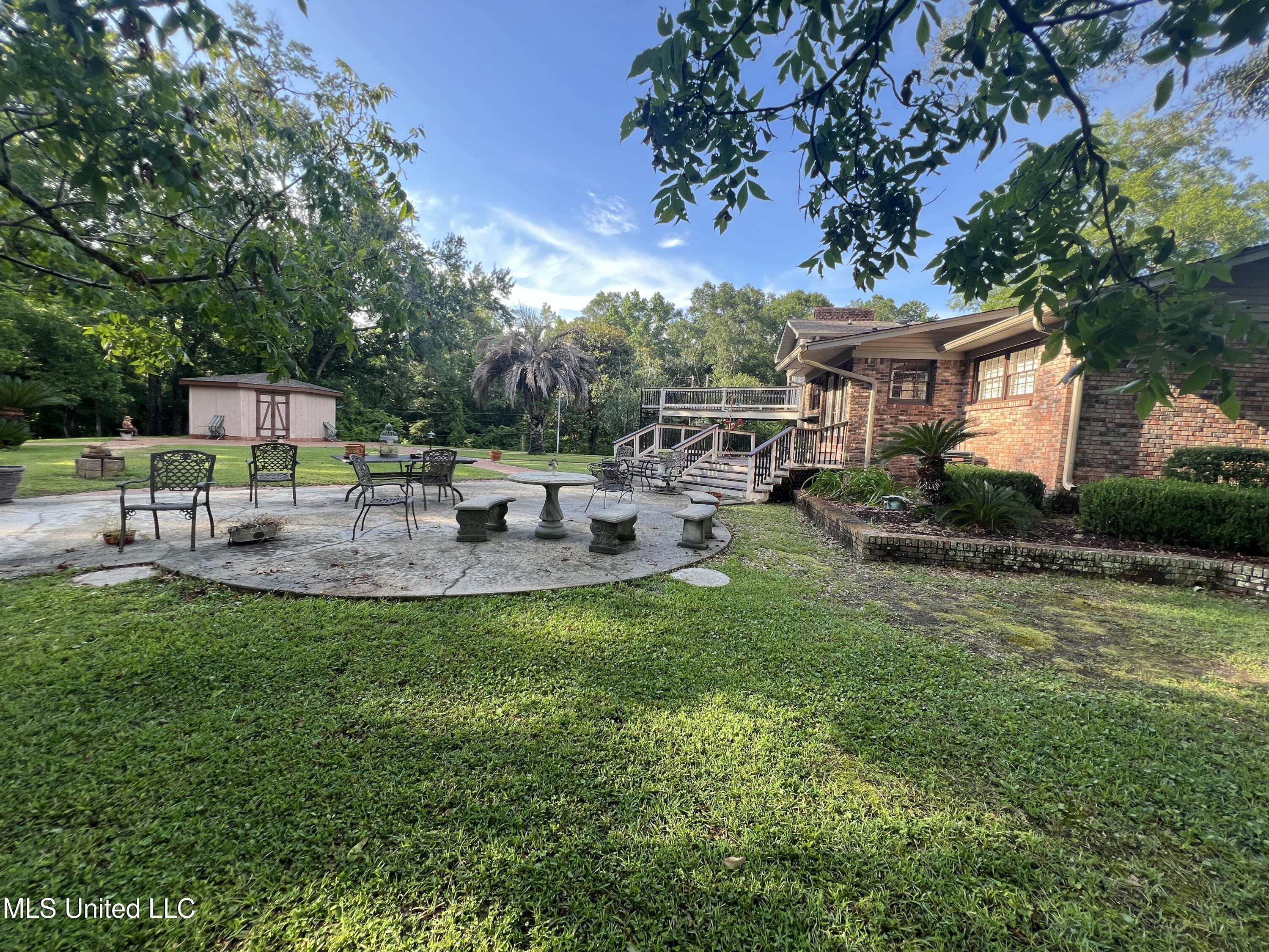 19589 Juniper Drive Property Photo 9