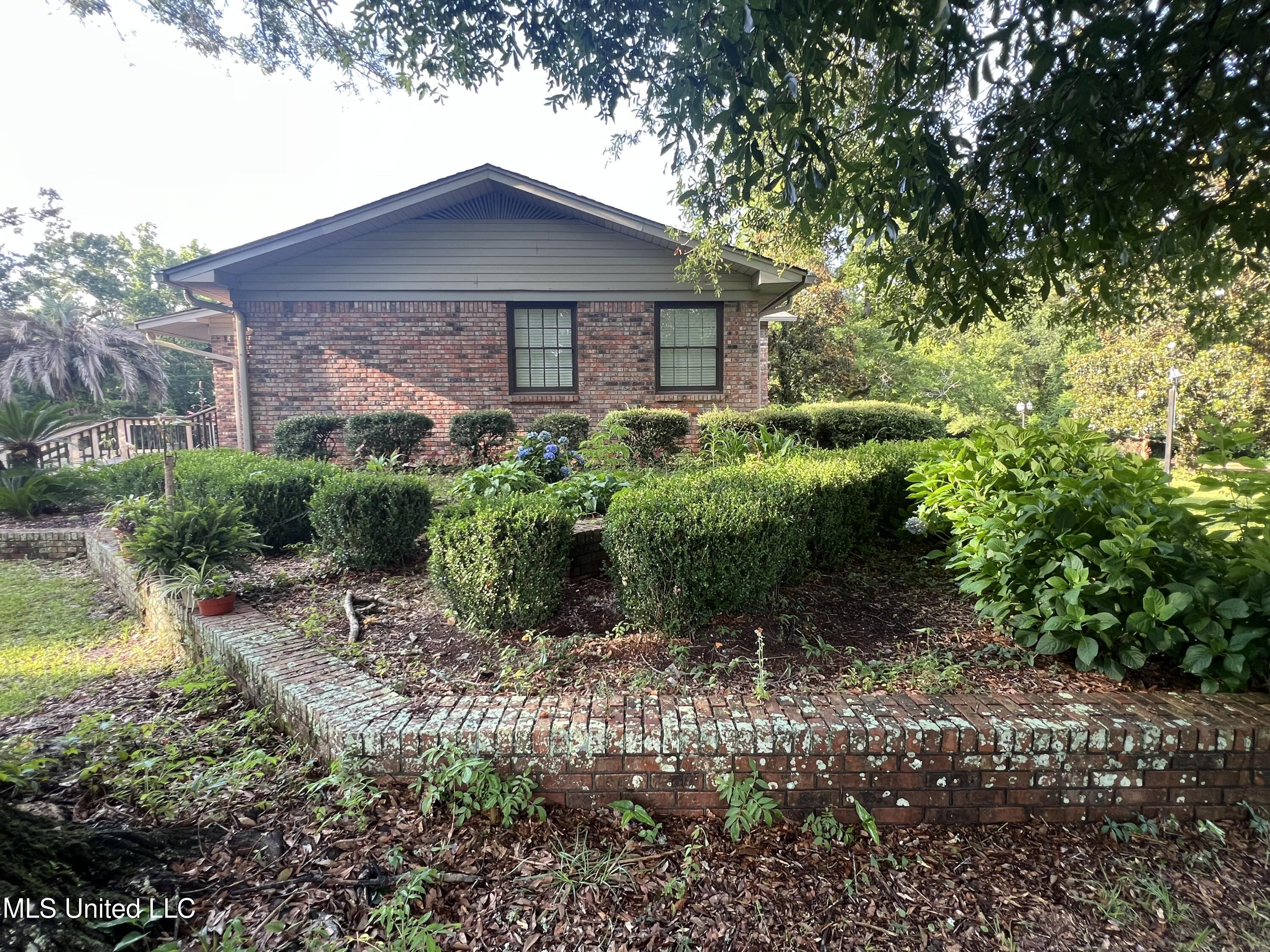 19589 Juniper Drive Property Photo 12