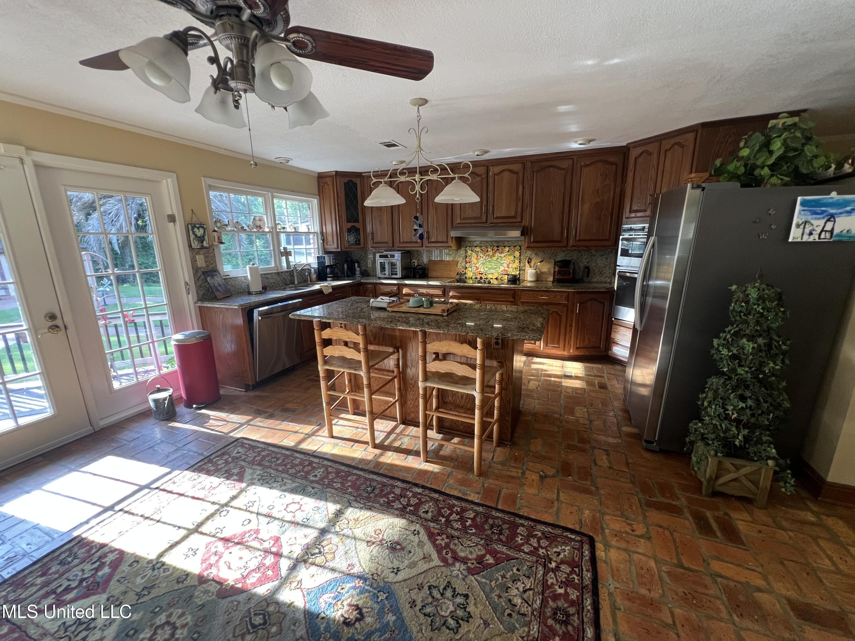 19589 Juniper Drive Property Photo 39