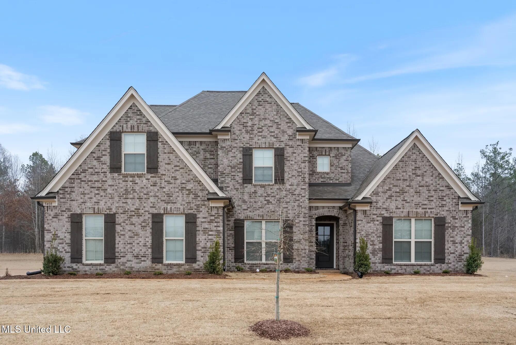 2085 Gracie Road Property Photo 1