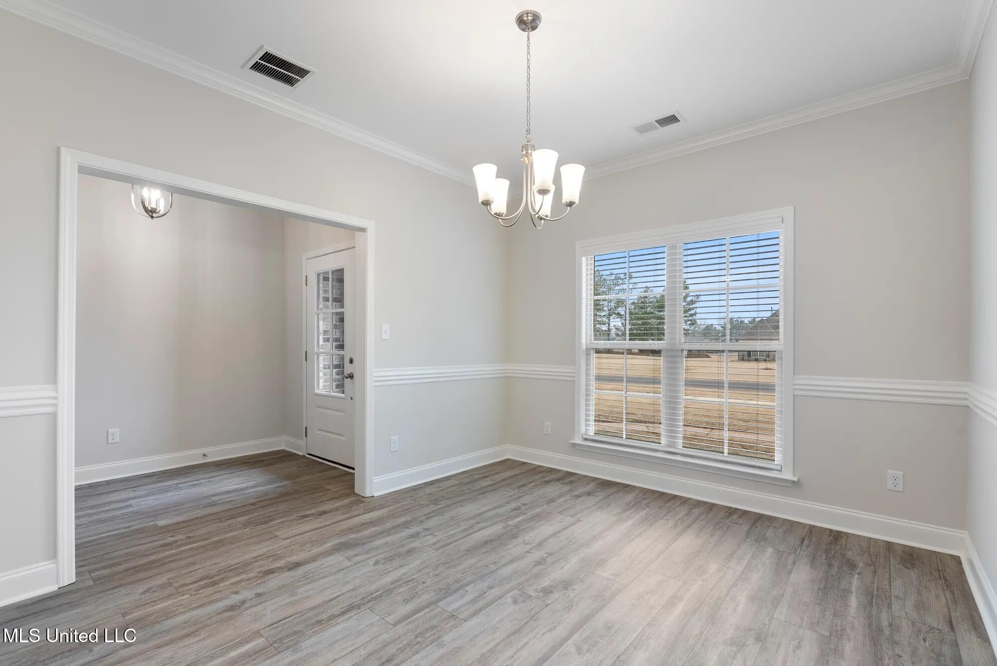 2085 Gracie Road Property Photo 4