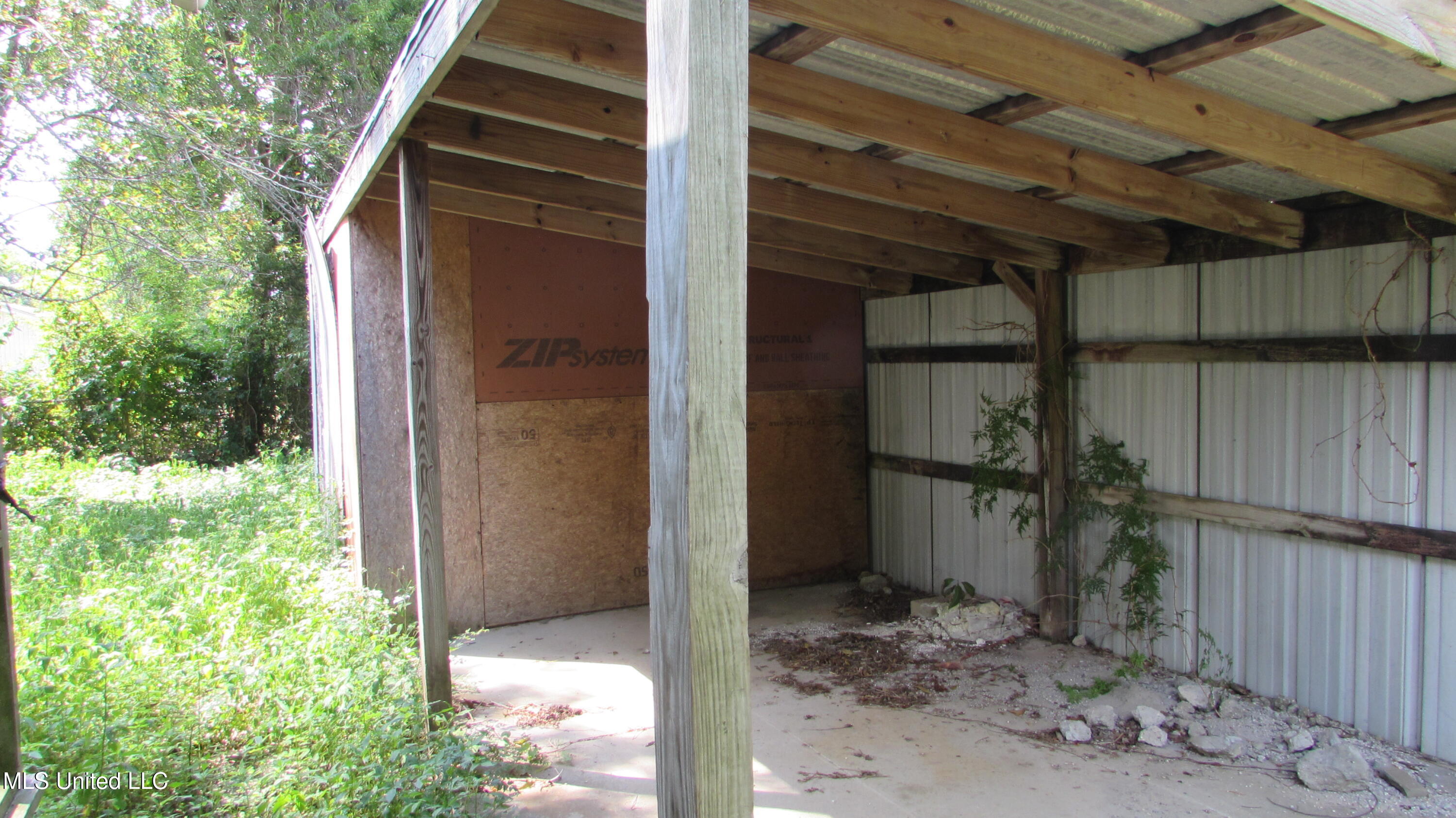 2811 Gulf Avenue Property Photo 4
